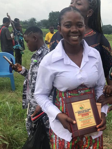 Miss Azuka Sandra, Best Teacher Primary Section 2025..#20,000 + Plaque