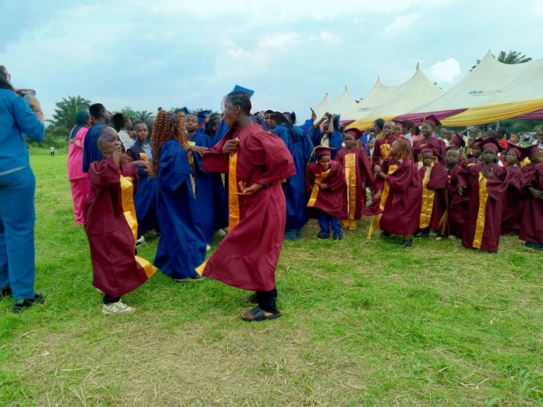 Dancing_Rejoying3.jpg