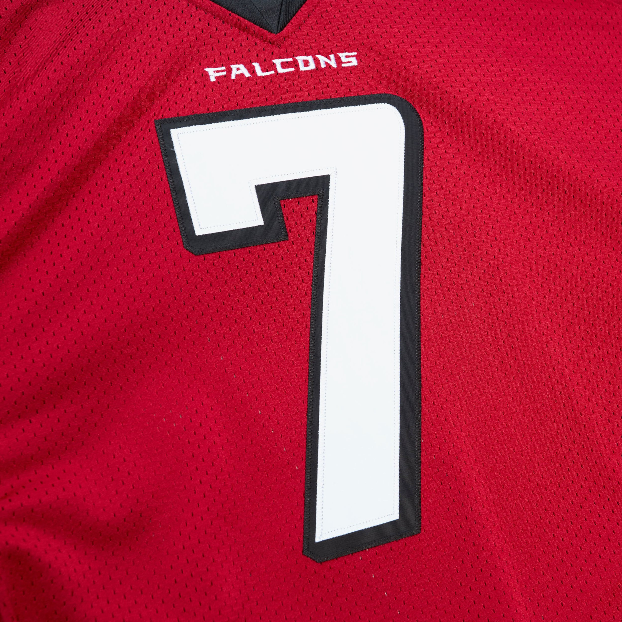 mens-michael-vick-red-atlanta-falcons-2003-authentic-jersey_ss5_p-200438368+pv-3+u-023ijbttihrccx9euly0+v-syraay90fpfbjygxuepi.jpg