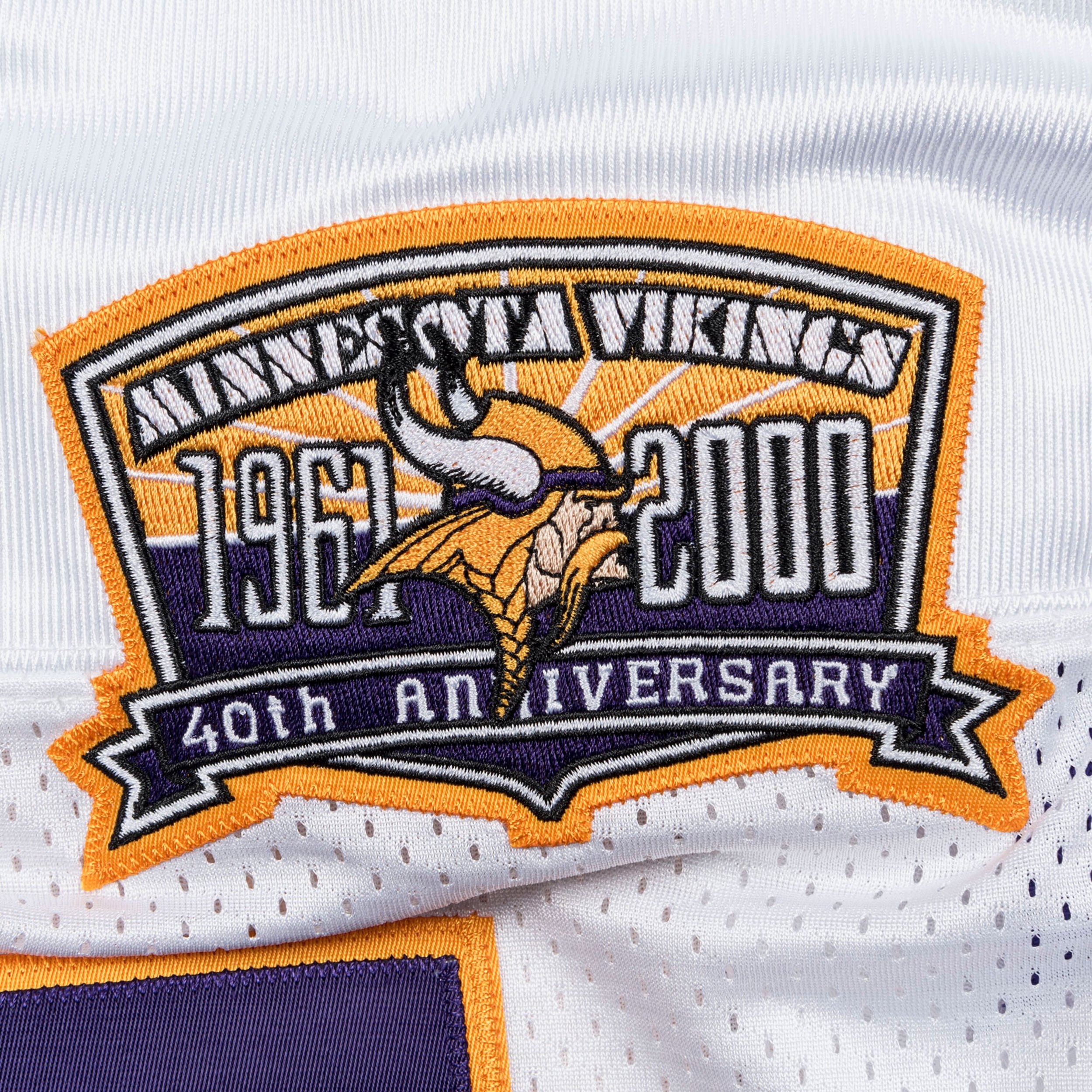 mens-randy-moss-white-minnesota-vikings-2000-authentic-jersey_ss5_p-5288291+pv-7+u-5xdv4n2bissxx605wead+v-aa4tb5jr2vlmtr4ffbjy.jpg
