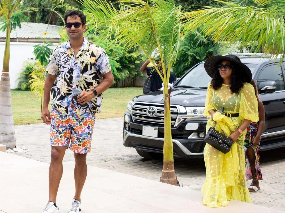 Toyota Land Cruiser V8 Rental in Ghana