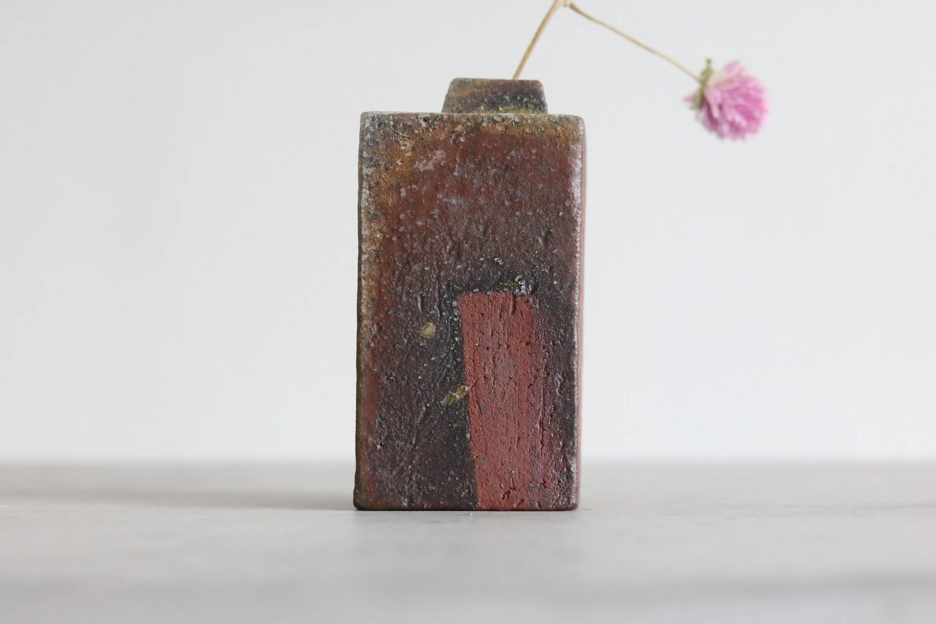 Stephen Corner Bud Vase S4