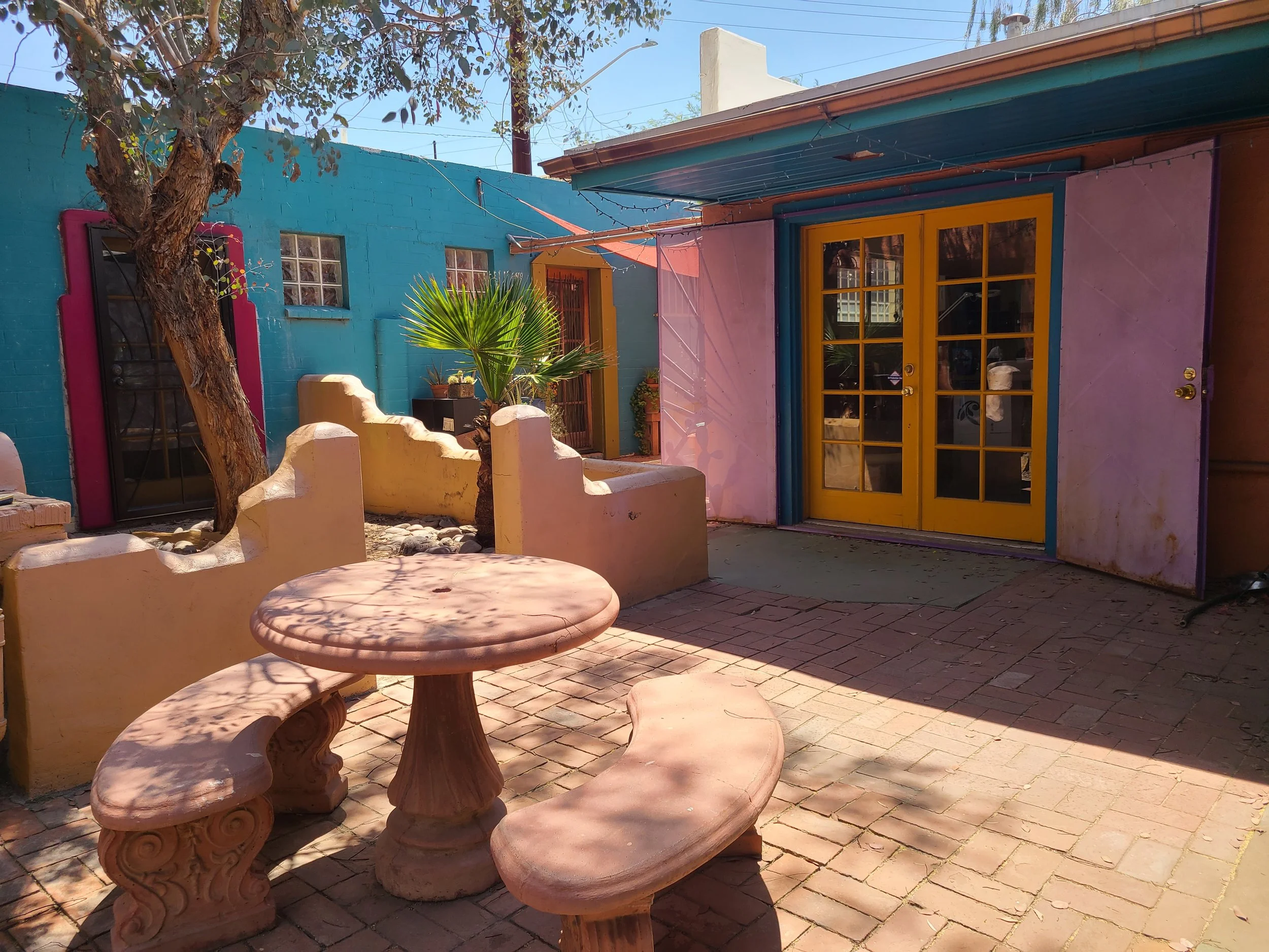 Placita de la Luna Office and Retail Spaces