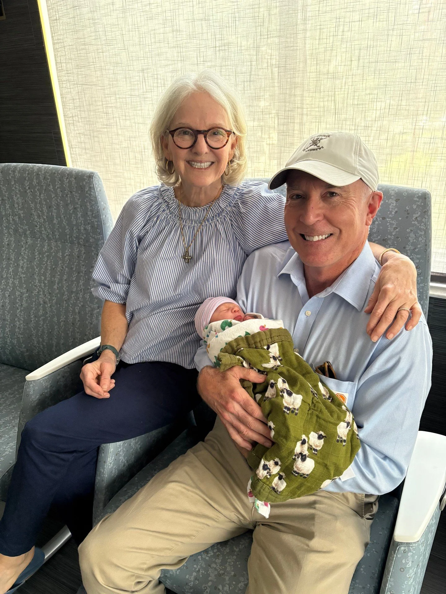 🎉 Congratulations to Stephen and Aubra Wilson! 🎉

We&rsquo;re overjoyed to celebrate the arrival of their first grandson, Whit!

What a beautiful new blessing for the whole family!  Welcome to the world, little one! 💙
.
.
.
.
.
.
.
#saintjamesepis