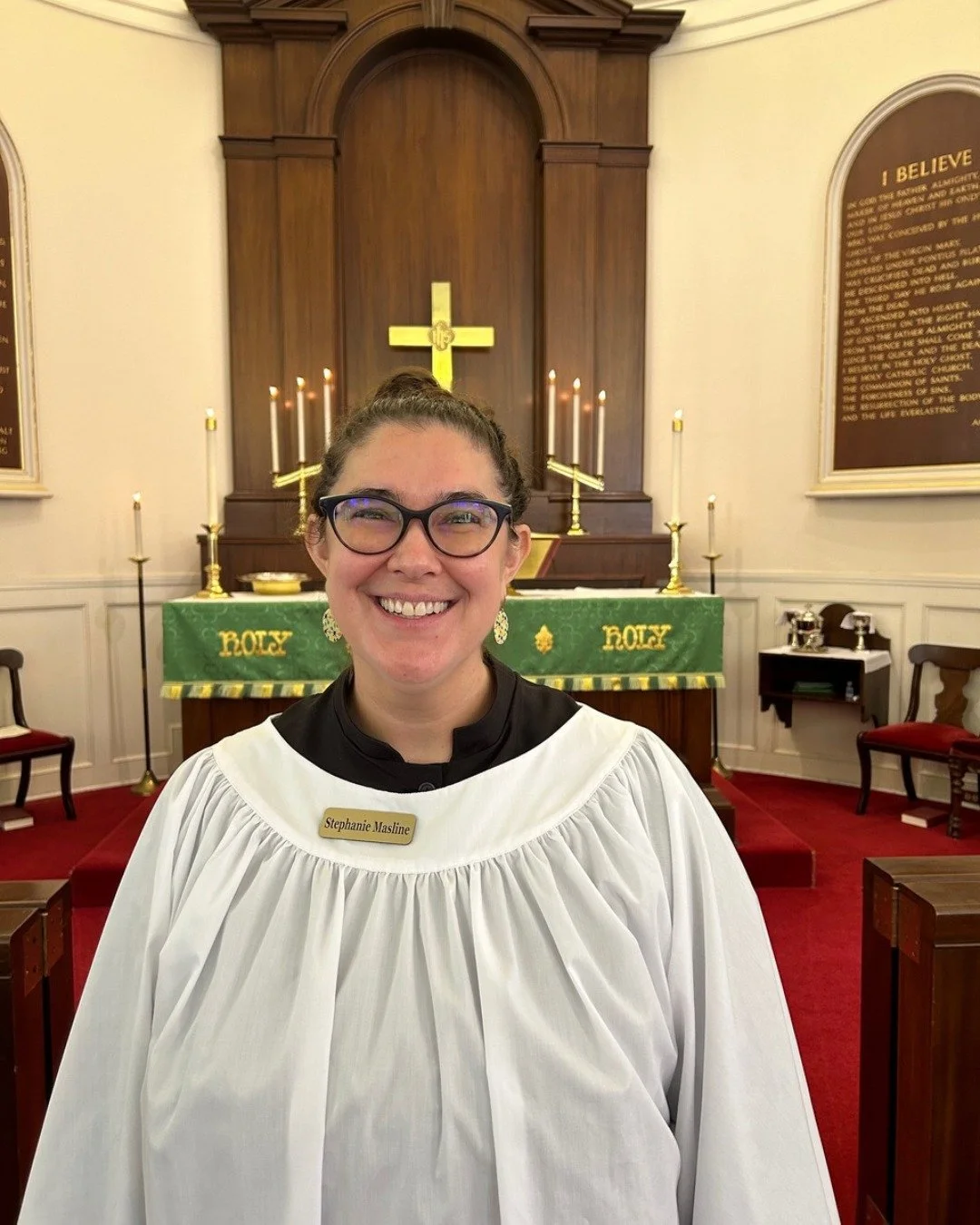 Meet Stephanie Masline - our talented soprano! 🎵 

Originally from Rochester, NY, Stephanie has called Charleston home since 2016 and joined our choir in August 2023. With a musical journey that includes performing Carmina Burana at Lincoln Center w