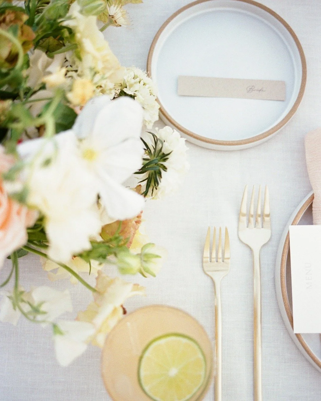 💍 Did you know you can have both your wedding and wedding reception at Saint James Episcopal Church in Charleston? 💍

You can:
✓ Get married here (3 ceremony options!)
✓ Host your reception here (Great Hall seats 250)
✓ Have your rehearsal dinner h