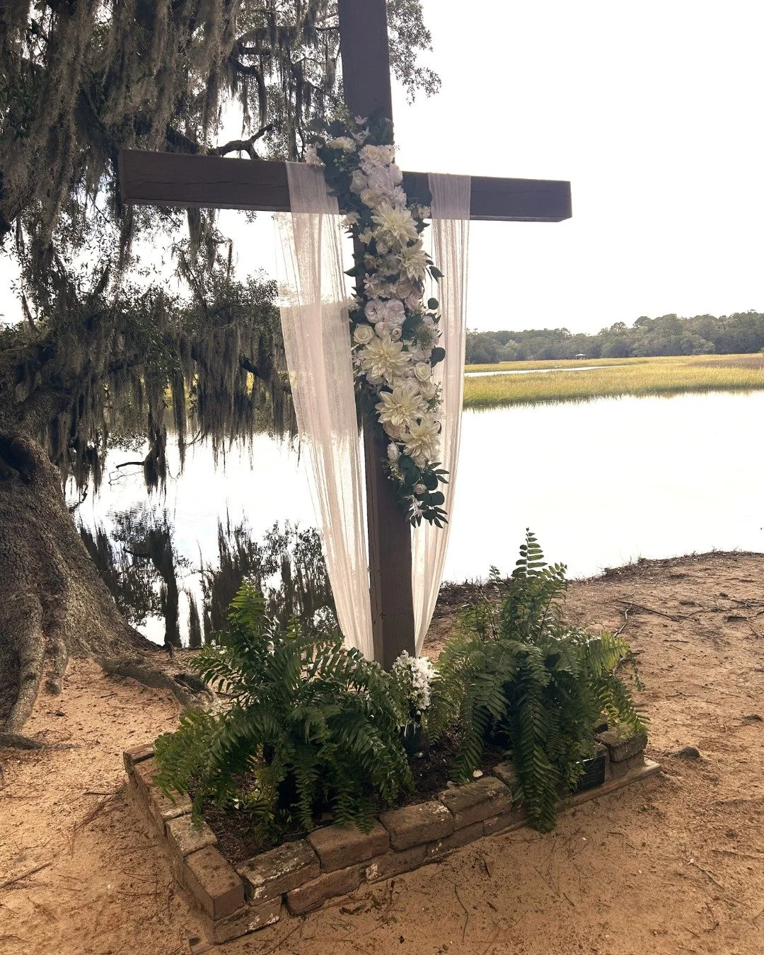 💒 Were you wanting more of an inimate wedding ceremony? 💒

Our indoor chapel is perfect for smaller guest lists! This peaceful, light-filled space offers a quiet, elegant atmosphere with natural light streaming through. It's ideal for weekday or mo