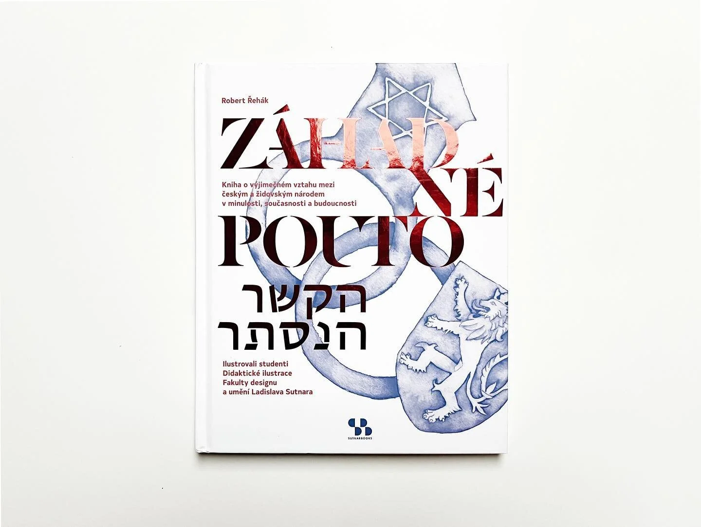 Z&aacute;hadn&eacute; pouto, 2020

Kniha o v&yacute;jimečn&eacute;ho vztahu mezi česk&yacute;m a židovsk&yacute;m n&aacute;rodem v minulosti, současnosti a budoucnosti. Knihu ilustrovali studenti Didaktick&eacute; ilustrace Fakulty designu a uměn&iac