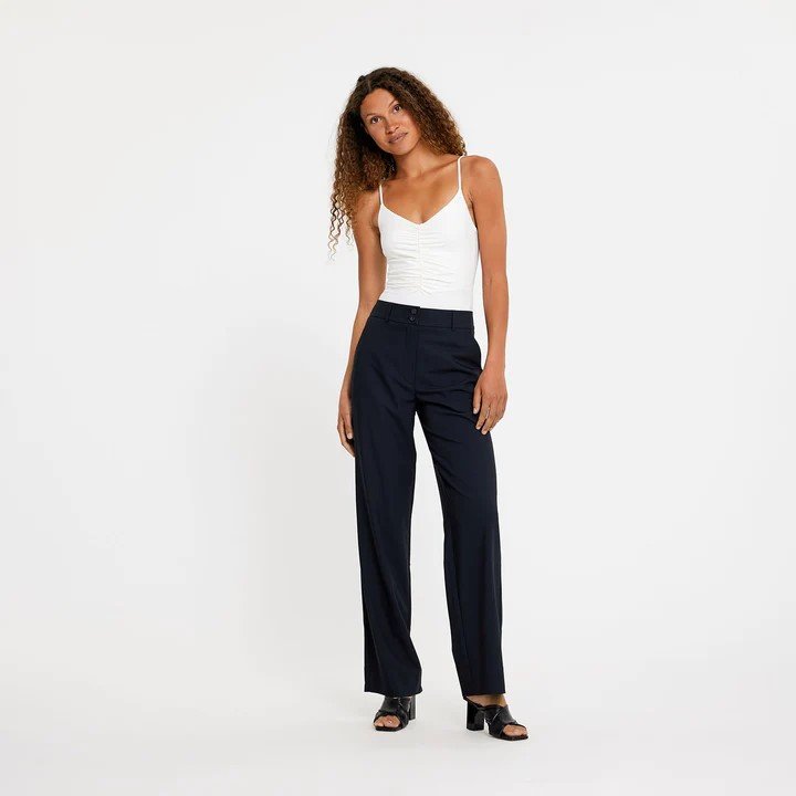 SophiaFV_102-Dark_Navy-40061-31085_MODEL_720x.jpeg