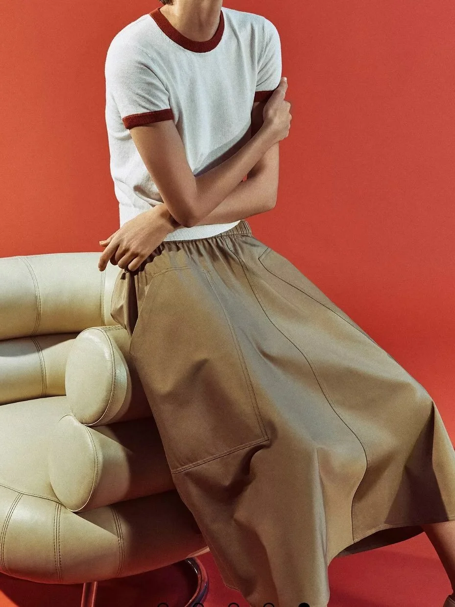 VINCE nyhet - Cotton Full Skirt!
Et A- formet skjørt i myk bomull med påsydde store lommer 🧡
Velkommen innom 10-17. Vi har startet SALG på sesongens varer - 30 til 50%.
#vince #timelessstyle #newin #neozsandefjord