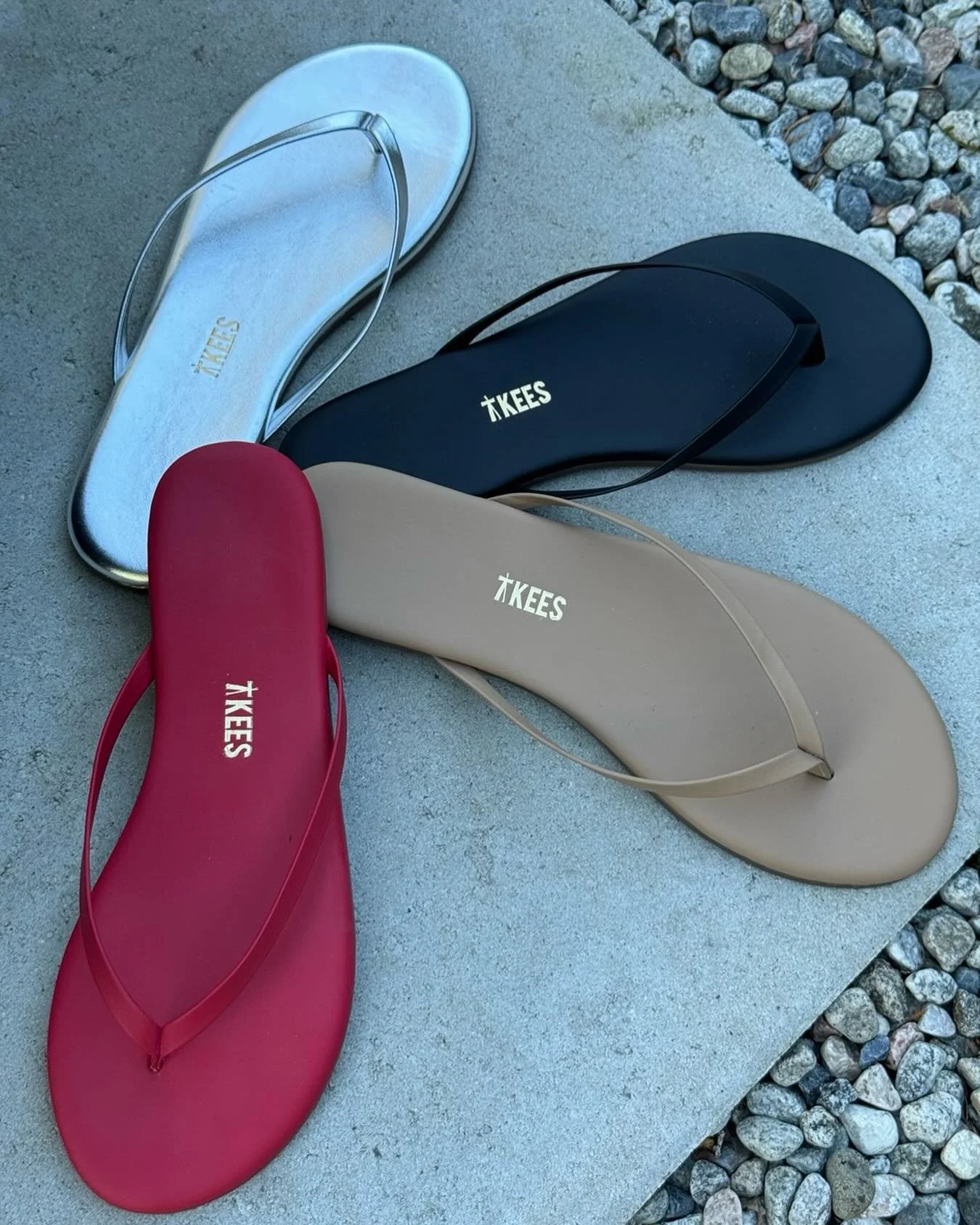 TKEES er perfekte i sommervarmen ☀️
Velkommen innom 10-17 i dag!
#tkees #leather #flipflops #summeressentials #neozsandefjord