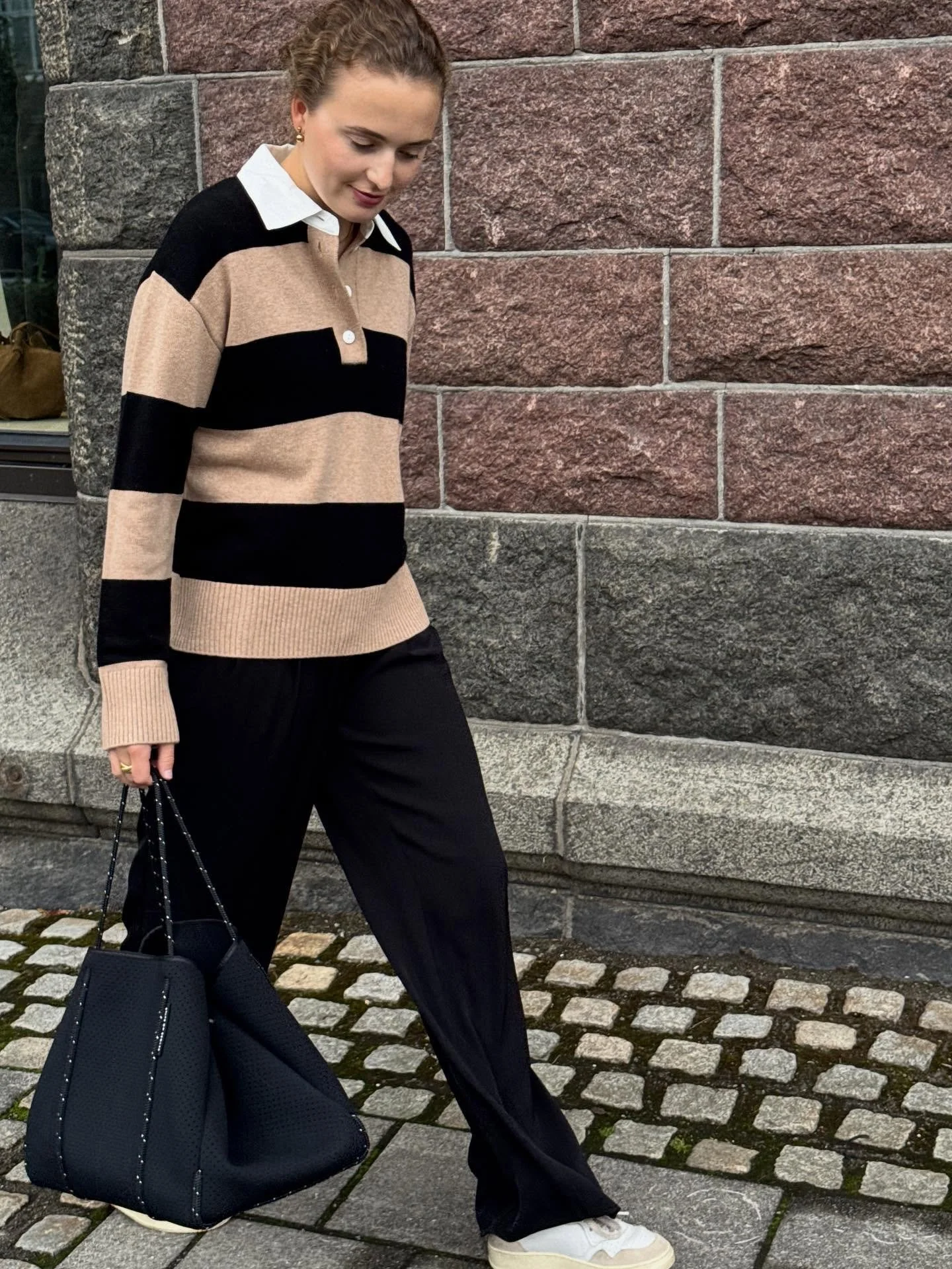 Når sporty møter elegant - Paxton stripete pologenser fra Rails ♡
Velkommen innom 10-16 i dag.
#railsclothing #neozsandefjord