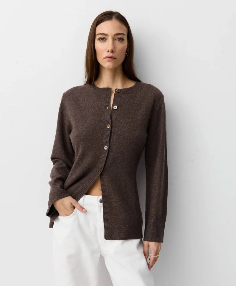 Nyheter fra THE CURATED - Skandinavisk luksus til fornuftige priser. 100 % Kashmir🤎
Velkommen innom 10-17 i dag.
#thecurated #quietluxury #timelessfashion #neozsandefjord