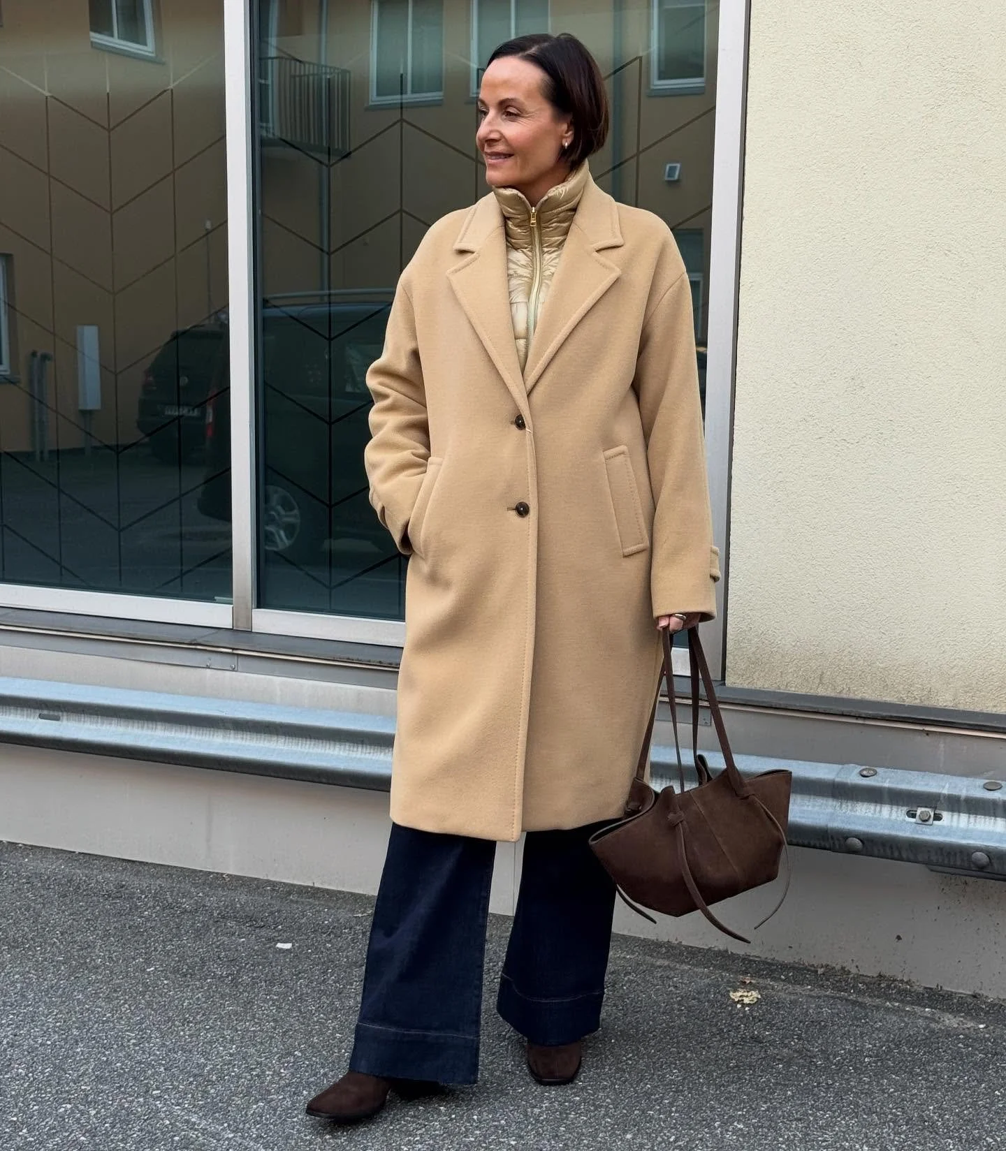 Vi har fått ytterjakker fra Herno🍂 Ull, dun og fuskepels.
Velkommen innom 10-17 i dag.
#herno #italianbrand #minimalism #timeless #quietluxury #neozsandefjord