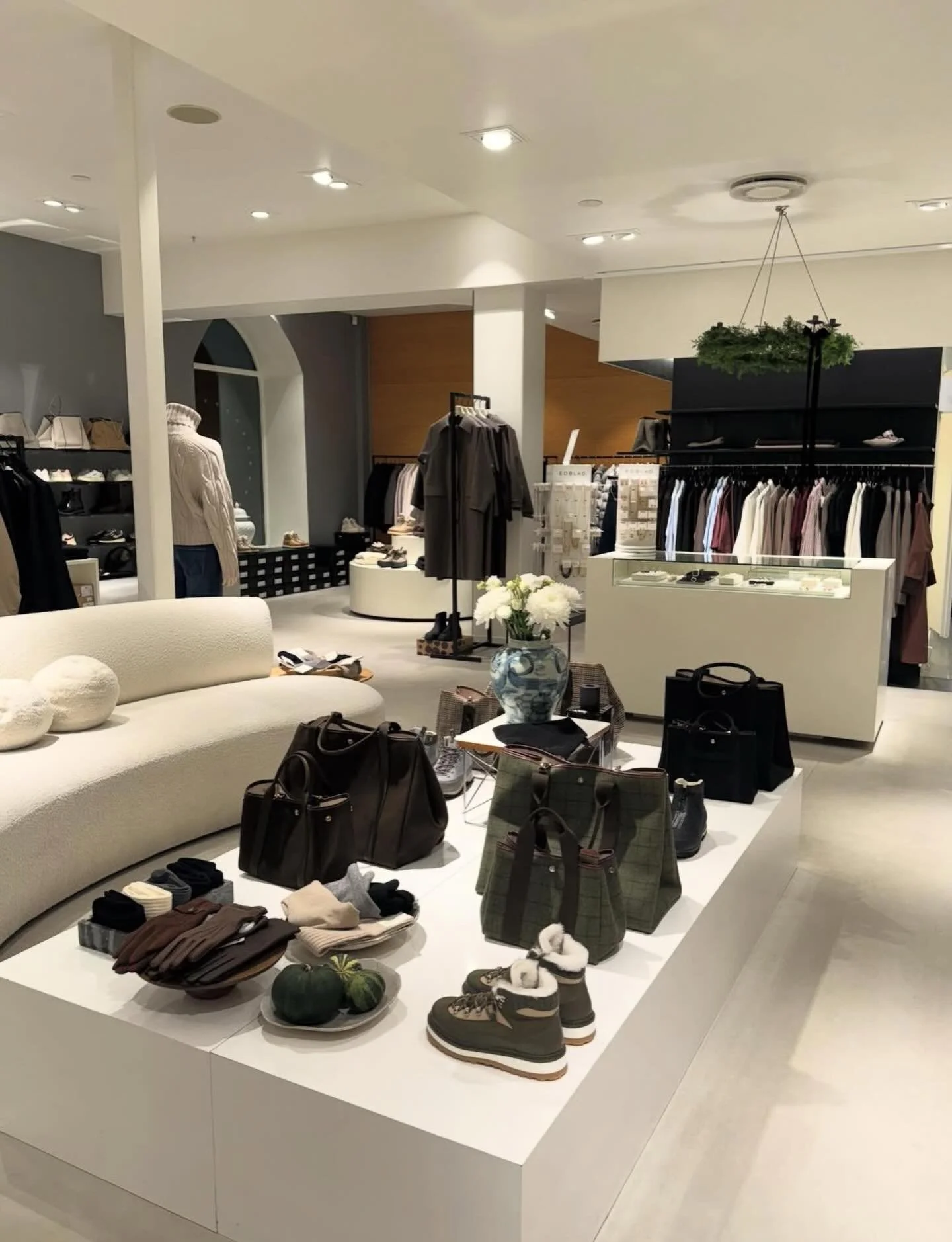 Tusen takk for et fantastisk &aring;r!!💫

Et &aring;r fylt med fine m&oslash;ter og gode samtaler. Tusen takk for tilliten dere viser oss. Vi g&aring;r n&aring; inn i det nye &aring;ret med stor takknemlighet. 
Gleder oss til &aring; fortsette og gi