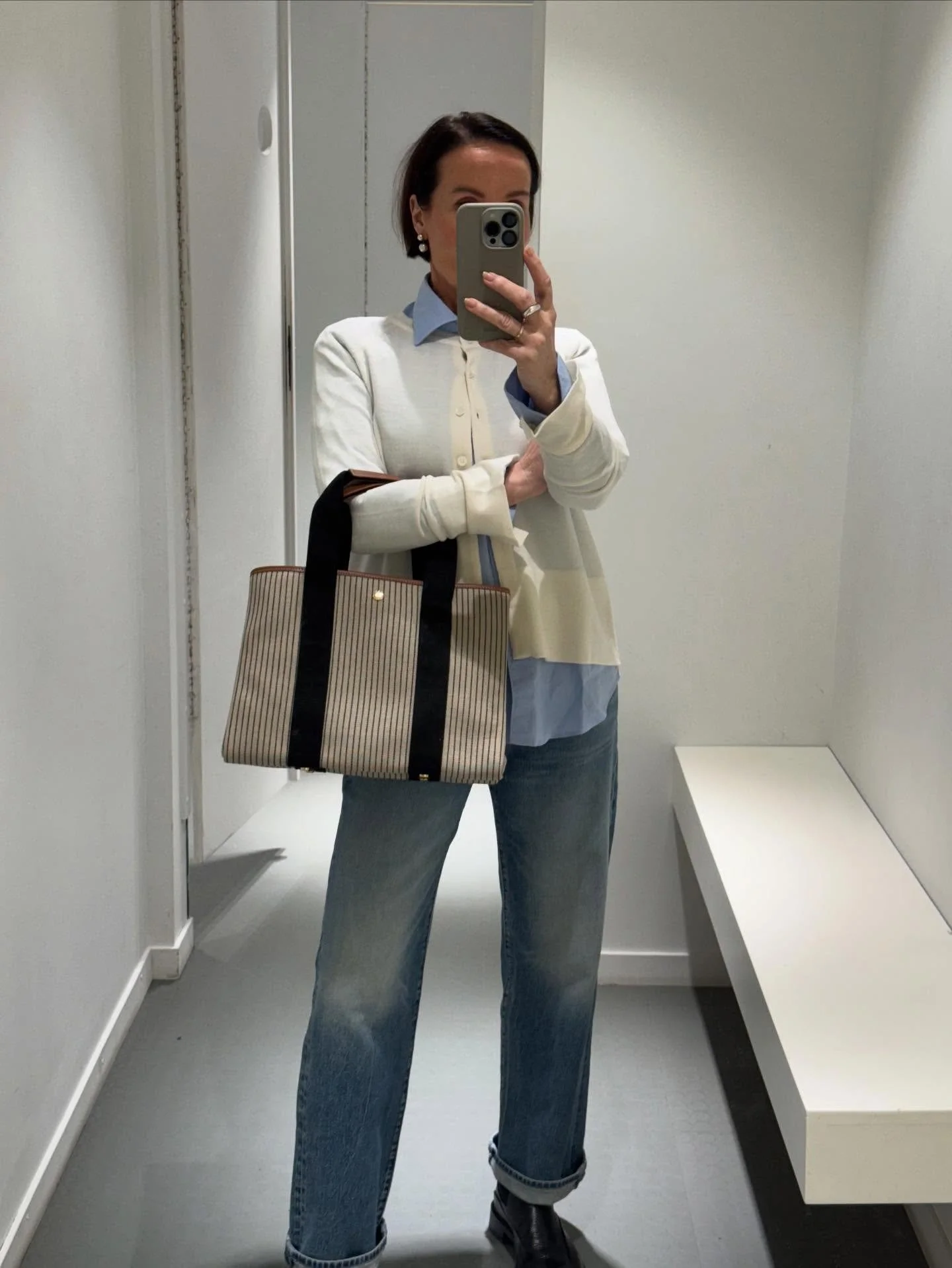 Nyheter fra Stenstr&oslash;ms og Rue De Verneuil 🤍

Velkommen innom 10-17 i dag.

#stenstr&oslash;ms #ruedeverneuil #timeless #minimalism #neozsandefjord