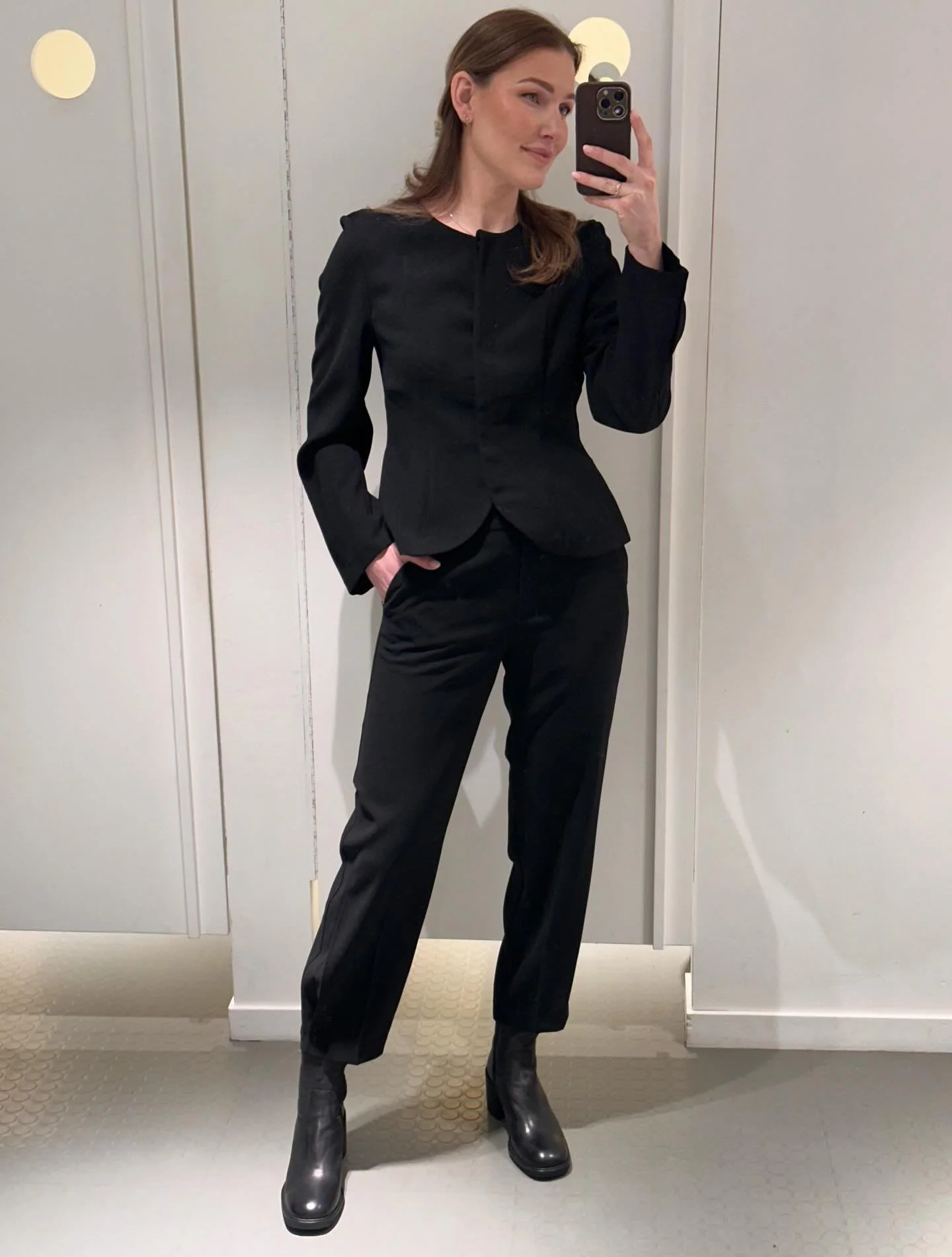 NYHETER ✔️ Stylein Brienne Blouse og Bergio Trousers. 

Velkommen innom 10-17 i dag.

#stylein #springnews #minimalism #timeless #neozsandefjord