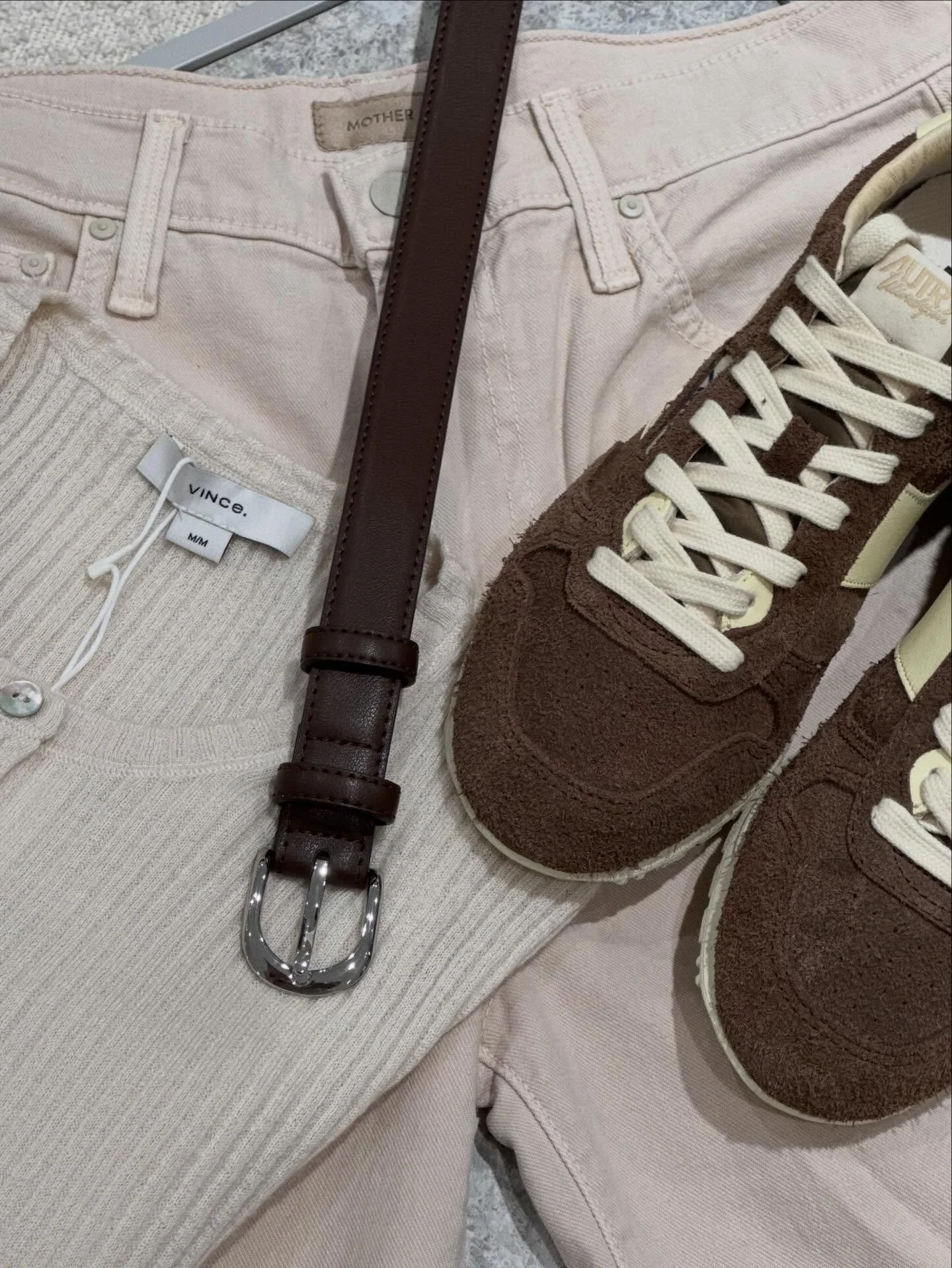 Delikate nyheter 🤎

Velkommen innom 10-16 i dag. Nyheter er pakket opp og salget er satt ned, -50%.

#motherdenim #vince #autry #fwss #neozsandefjord