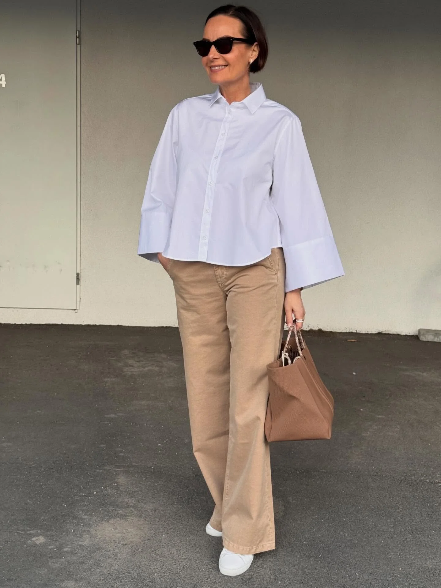 God l&oslash;rdag ✔️ Kytoto chinos fra Jeanerica &bull; Julie Josephine skjorte &bull; Meridian veske State of Escape.

Velkommen innom 10-16 i dag!

#jeanerica #juliejosephine #stateofescape #neozsandefjord