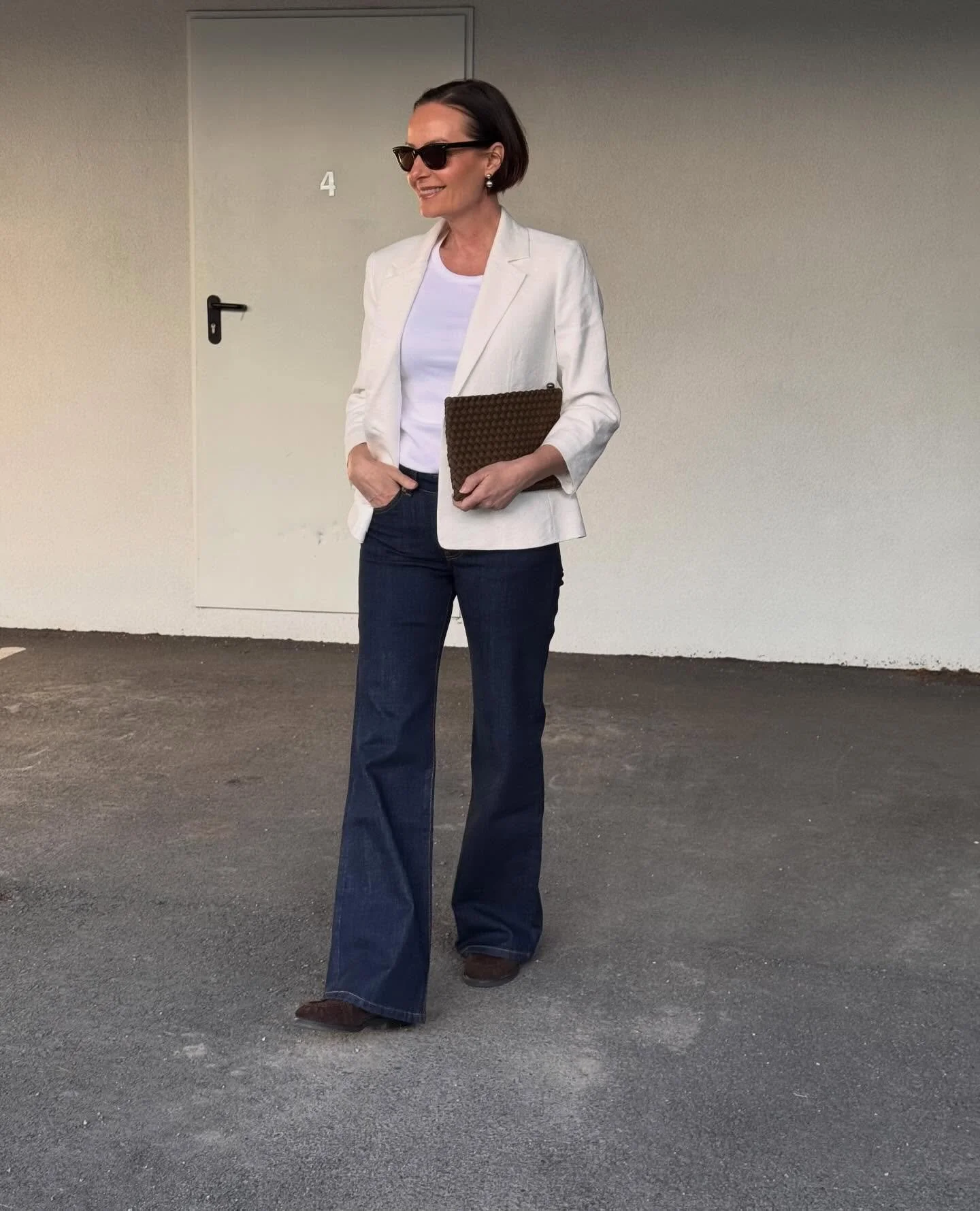 Ny jeansmodell fra Jeanerica - San Babila 🤍 

Blazer og genser fra Vince. Velkommen innom 10-17 i dag.

#jeanerica #jeans #vince #minimalism #neozsandefjord