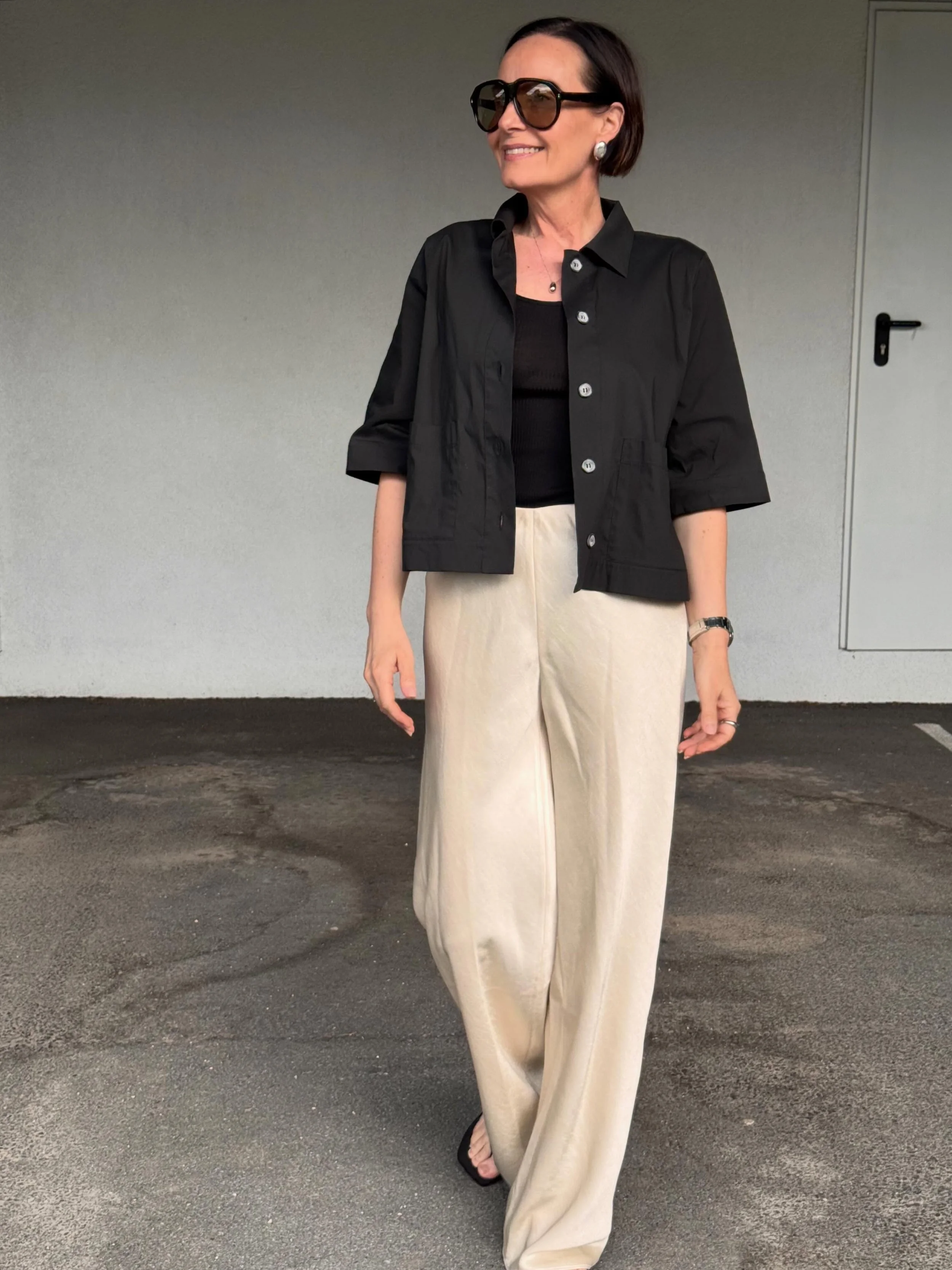 Noen av sommerens favoritter ✔️
Fluid Bias Pants fra Vince - like fin til h&oslash;ye heler som til Flip flops. Skjorte fra Gran Sasso med 3/4 arm.

Velkommen innom 10-17 i dag.

#vince #gransasso #chimi #tkees #neozsandefjord