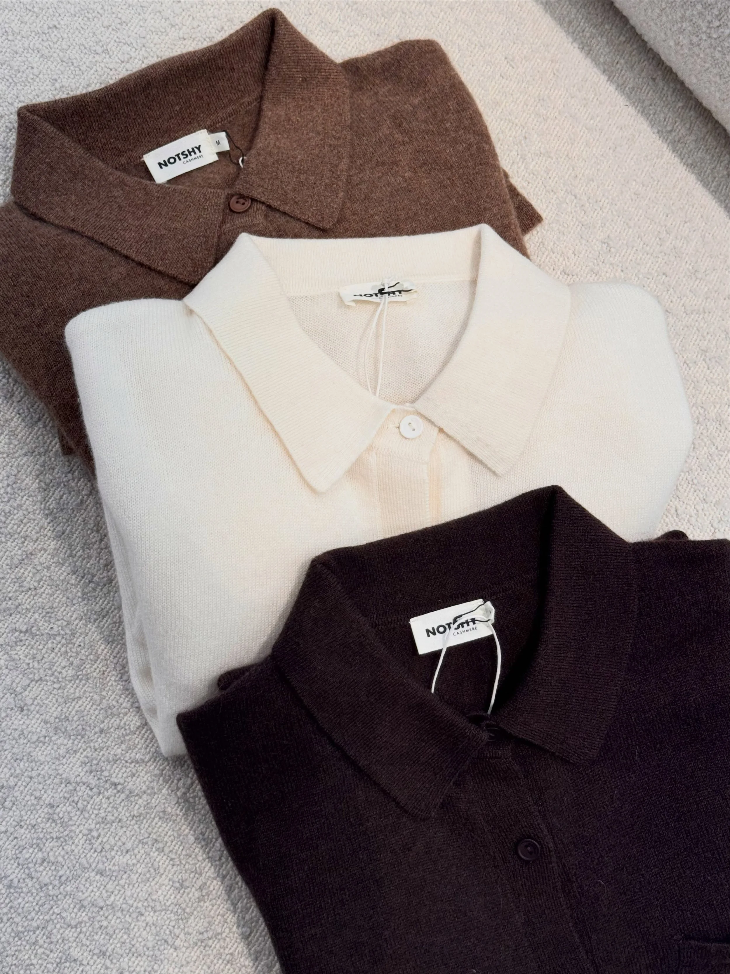 NOTSHY cashmere skjorter i nye farger 🤎

Velkommen innom oss i dag, 10-17!

#notshycashmere #timelessfashion #neozsandefjord