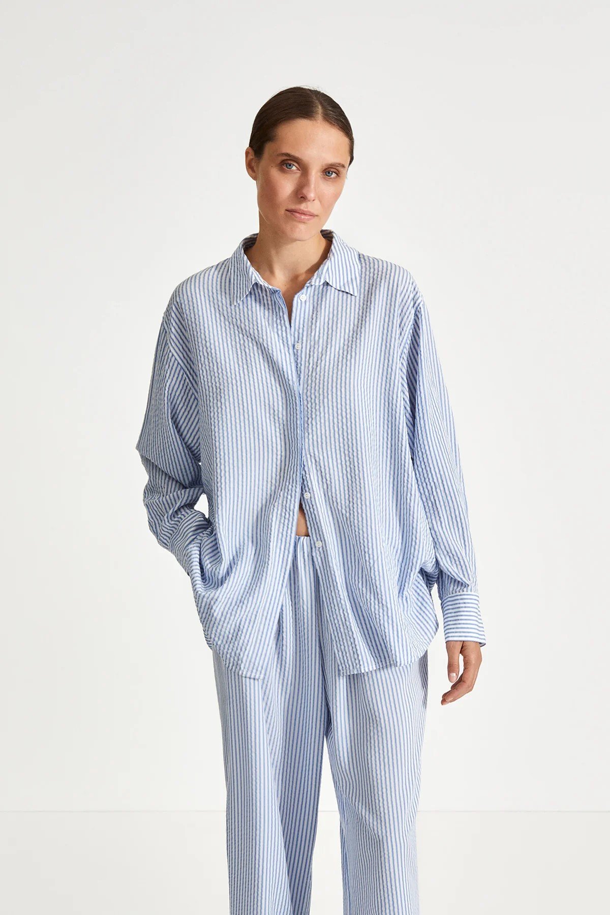 stylein-minimalistic-scandinavian-timeless-swedish-design-womenswear-women-classics-classic-shirt-blue-white-stripe-matilde_12579c93-13f6-4c24-9c0a-d96353c2e30a_1200x.jpeg
