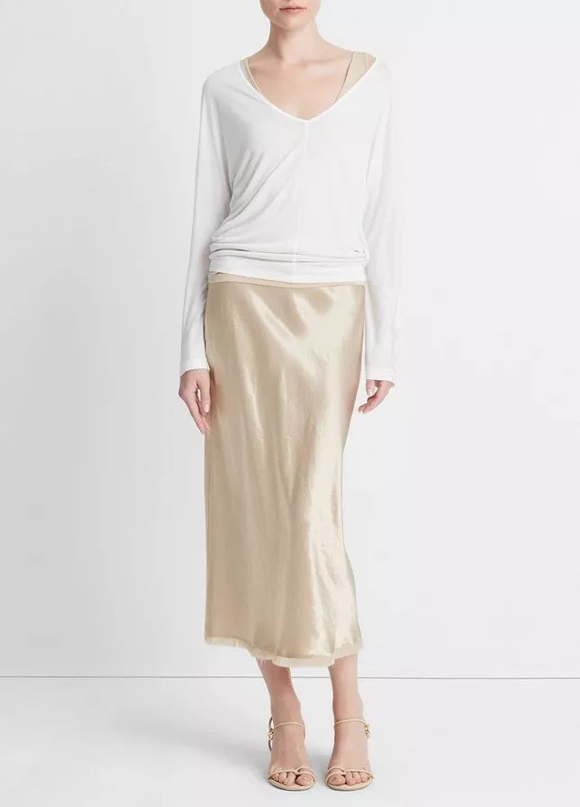 Relaxed-V-Neck-Dolman-T-Shirt-137OWT.jpeg