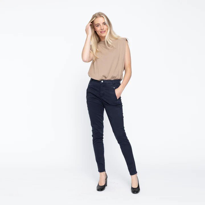 JolieFV_Pure_057-Dark_Blue_Herringbone-22865-30060_MODEL_abc823eb-fd60-4203-bd98-7d6f80e18644_720x.jpeg