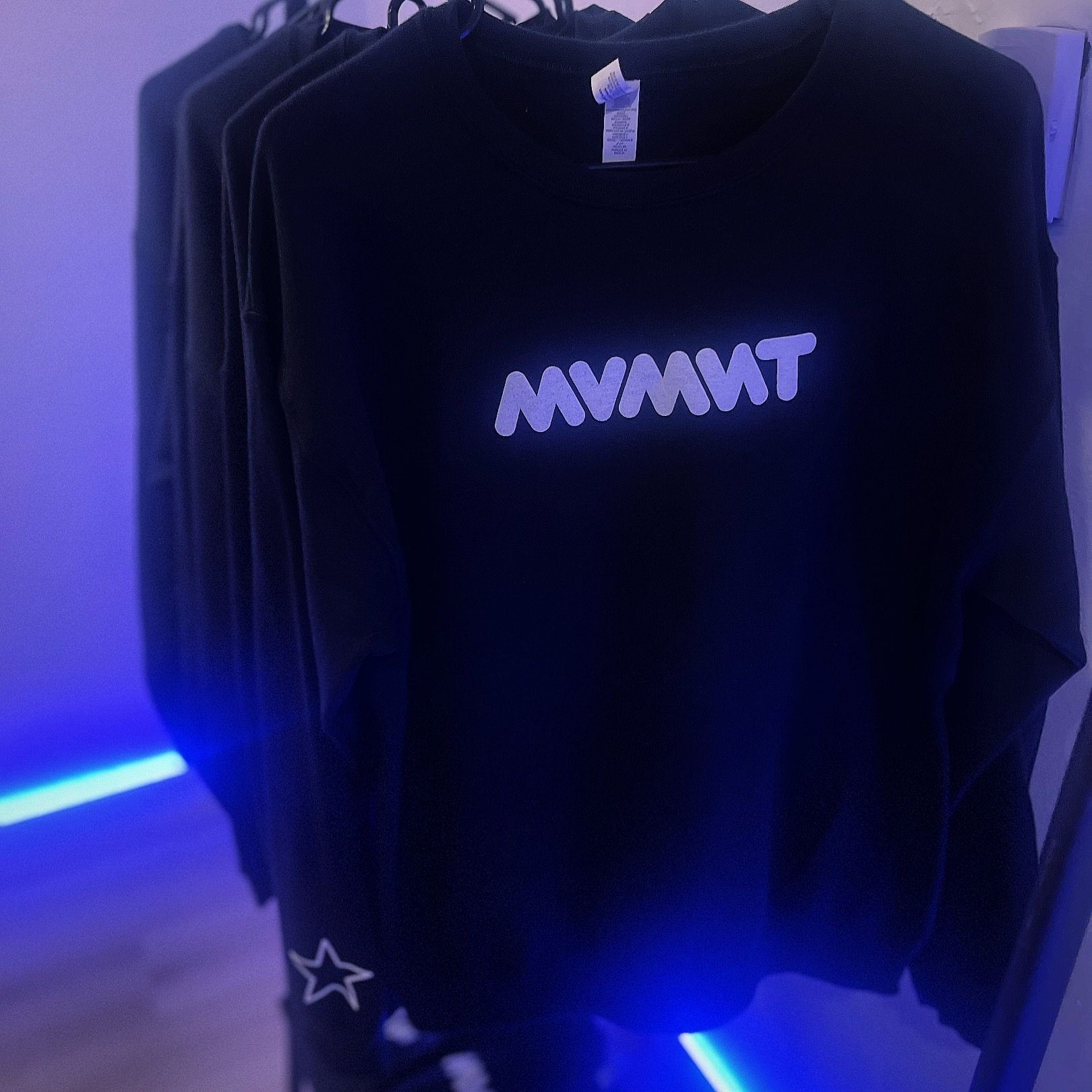 CREWNECKS! 

$35 || S-2X available || DM to buy or purchase in studio! 

all black crewneck with white mvmnt logo front &amp; star on the right side wrist 

#mvmnttahoe #merch