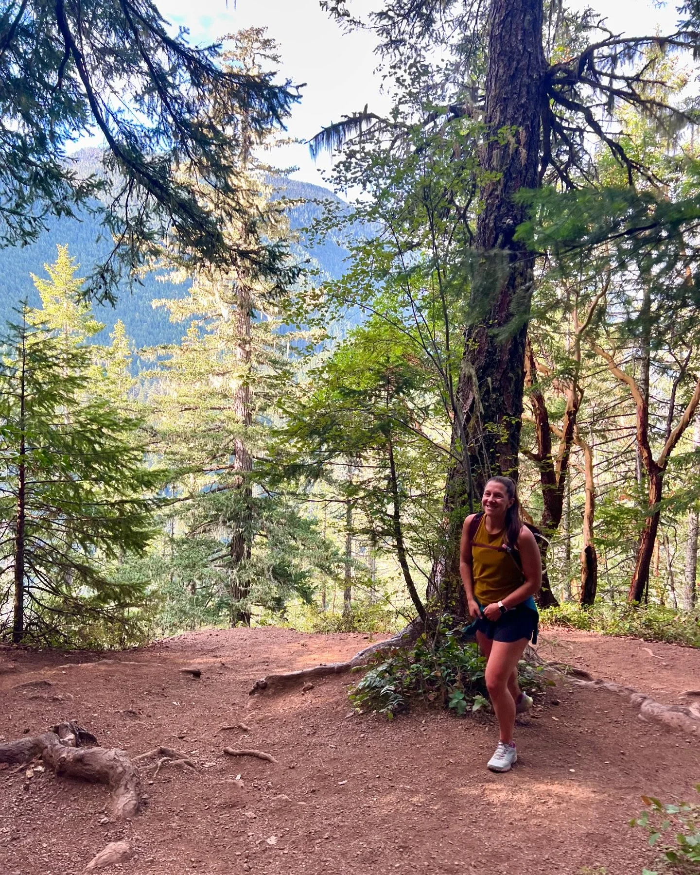 So long sweet sweet summer. I climbed all the mountains I could, picked every berry in a sight, cooked up a lot of delicious dishes with farmers market produce, caught all the best sunsets, and thoroughly enjoyed every beautiful sunny day ☀️.

Time t