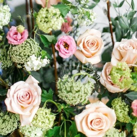 The Flower Shop: Monthly Flower Delivery