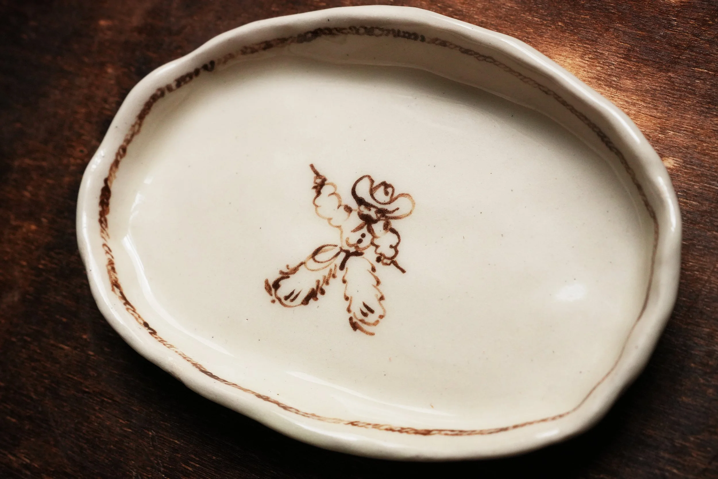 Roped Border Bandit Oval dish by Curious Common side.JPG