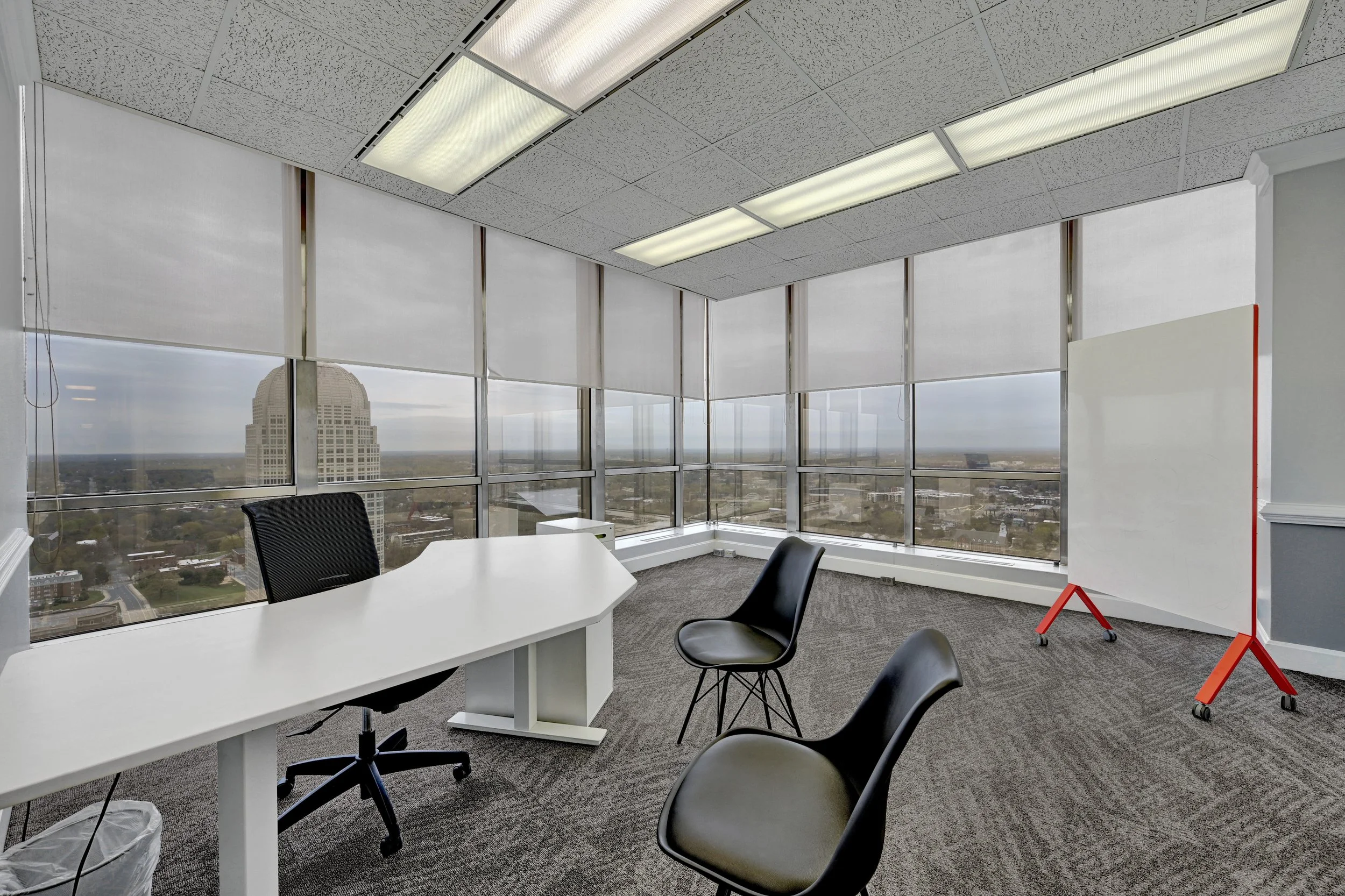 Winston Tower Suites - Office & Coworking Space