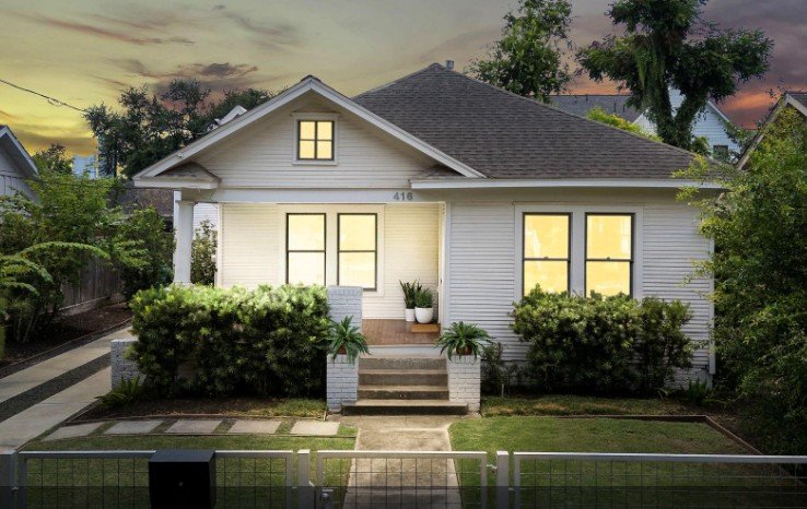 REAL ESTATE HOME STAGER IN HOUSTON