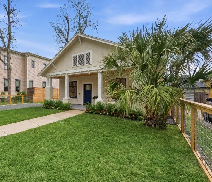 HOUSTON HEIGHTS BUNGALOW