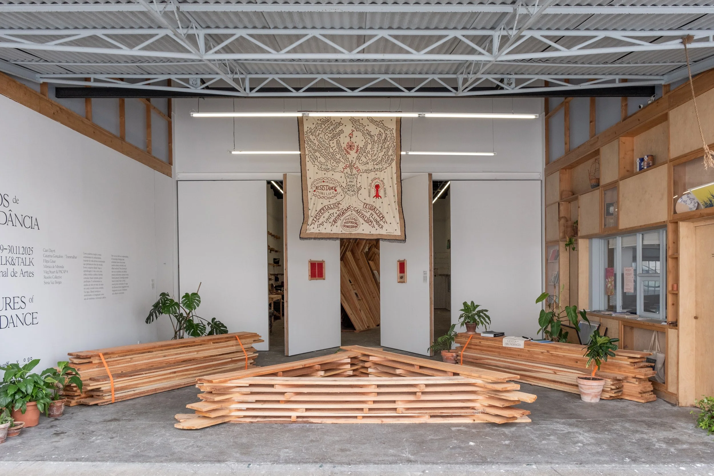 Installation view of Cian Dayrit and Resolve Collective at vaga © Mariana Lopes.