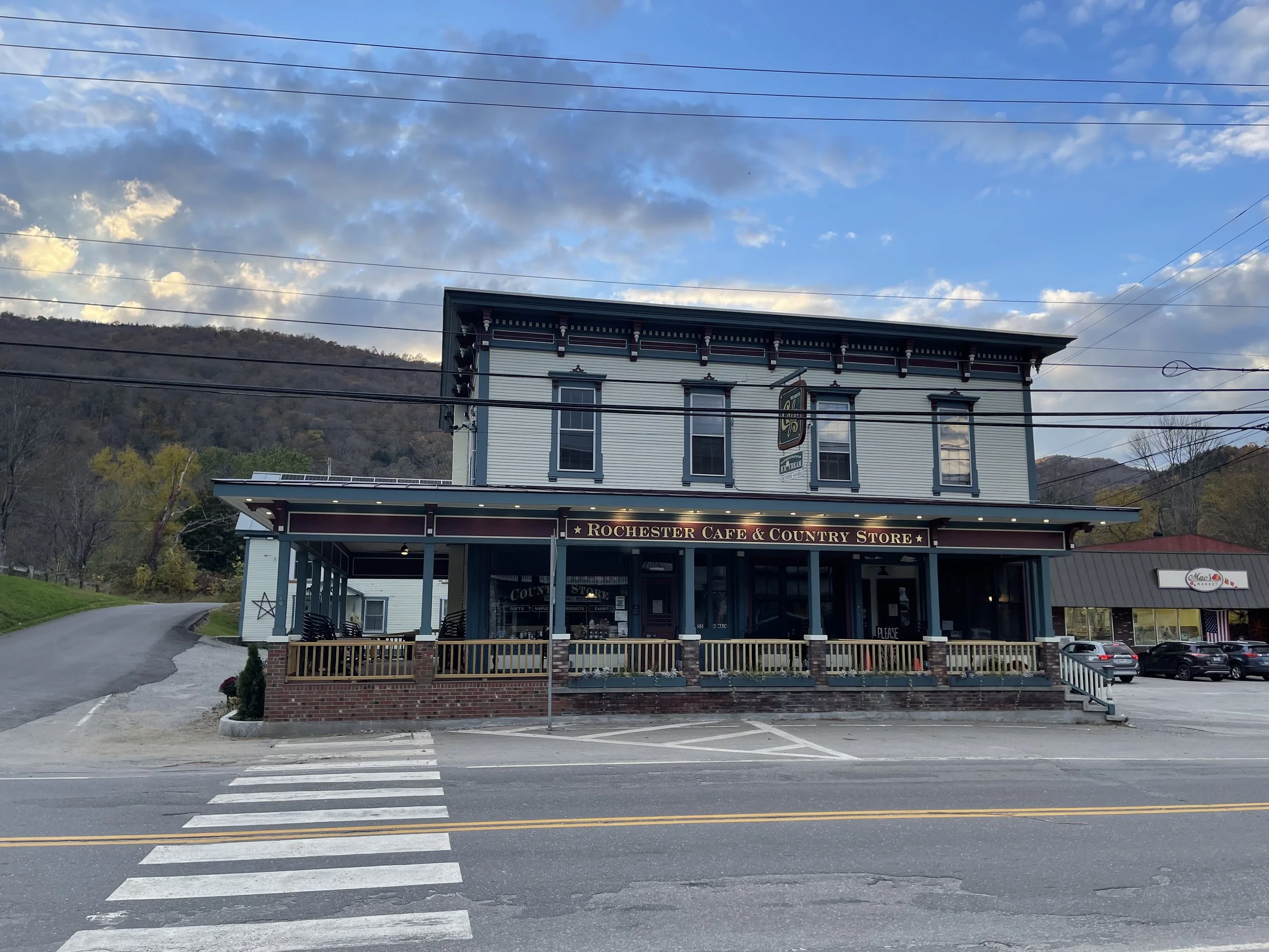 ROCHESTER CAFE & COUNTRY STORE