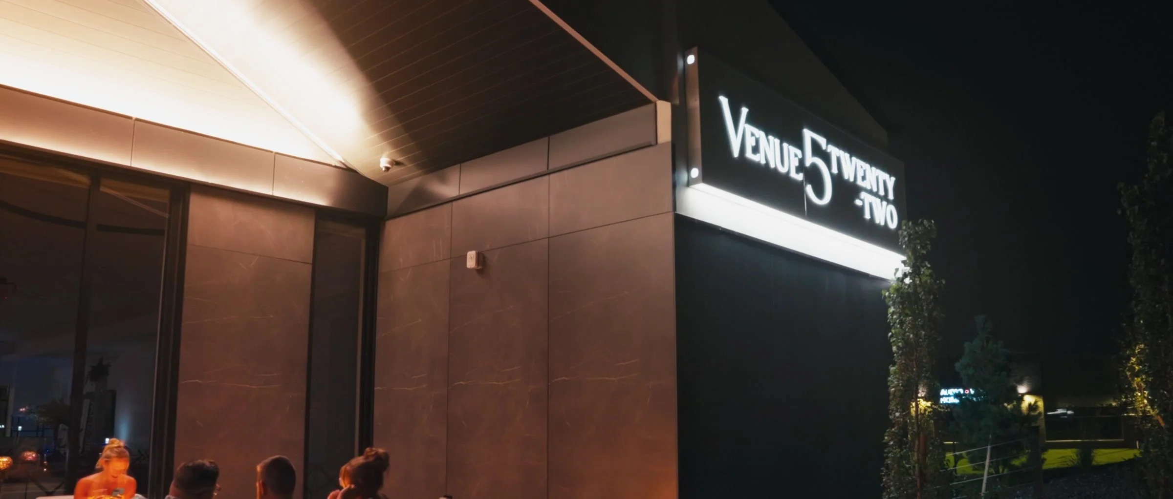 03-venue-5-twenty-two-lincoln-nebraska-exterior-night.jpg