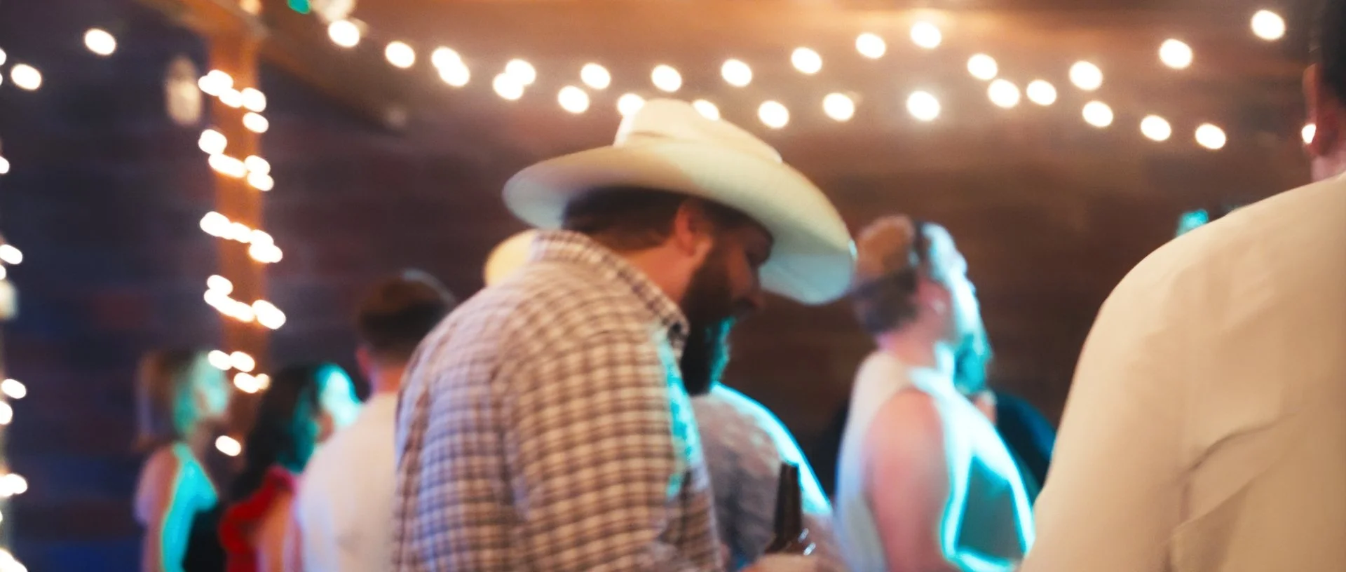 yankton-south-dakota-old-mill-event-venue-wedding-dance-floor-cowboy-hat-03.jpg