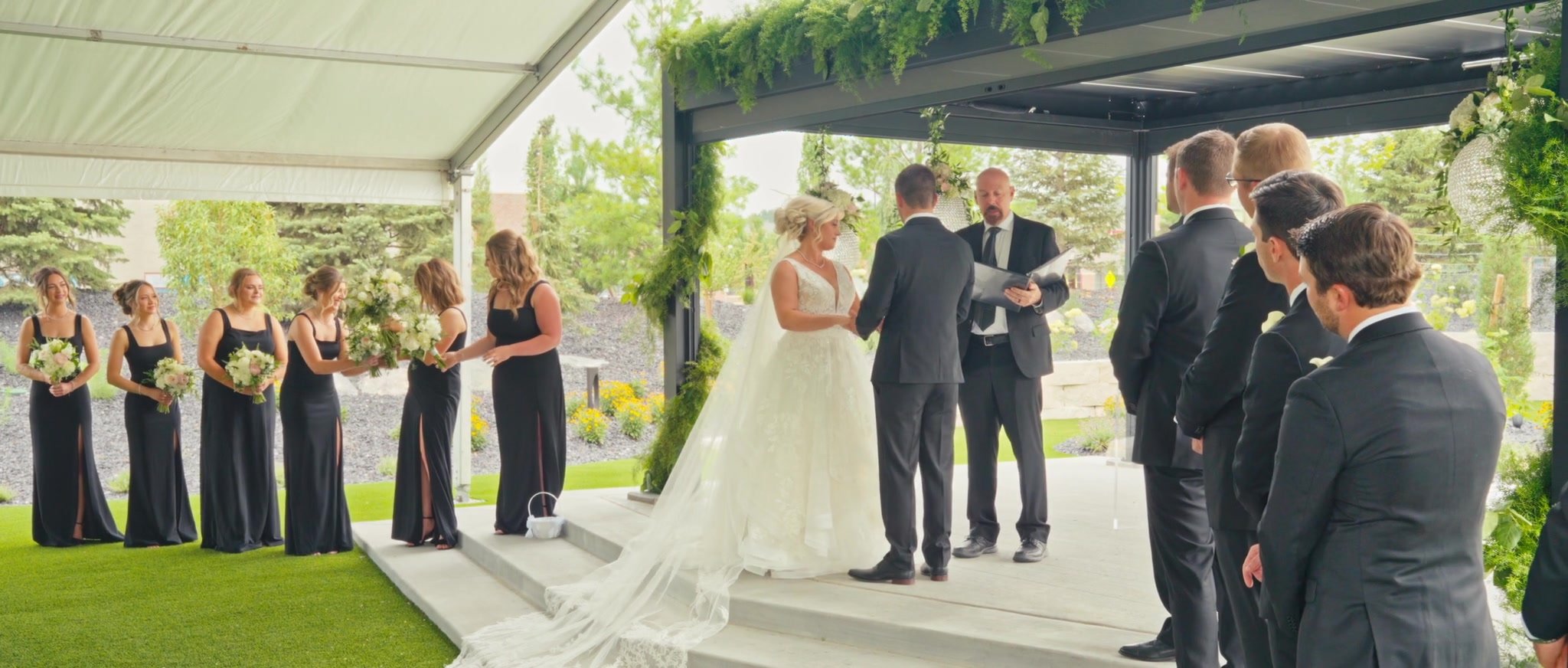 36-kylie-chase-exchange-wedding-vows.jpg