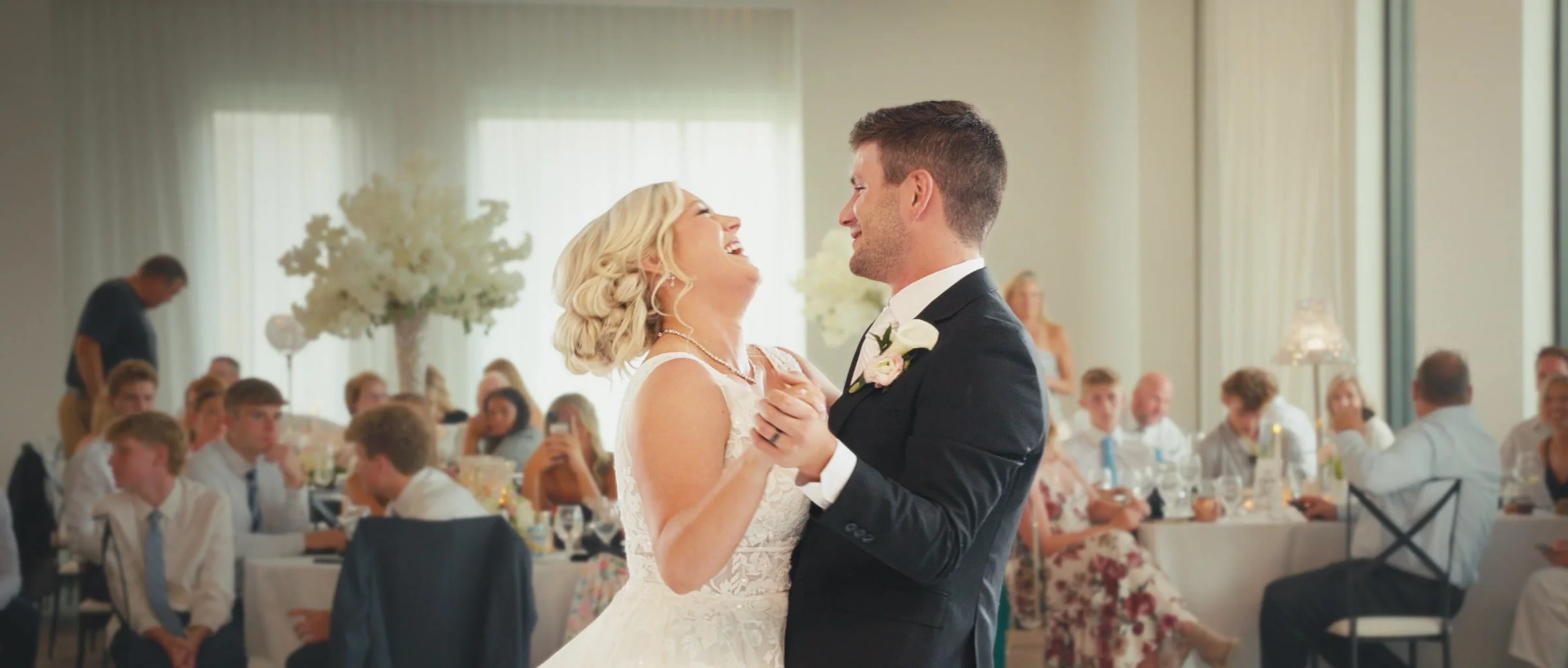 19-kylie-chase-first-dance-venue-5-twenty-two.jpg