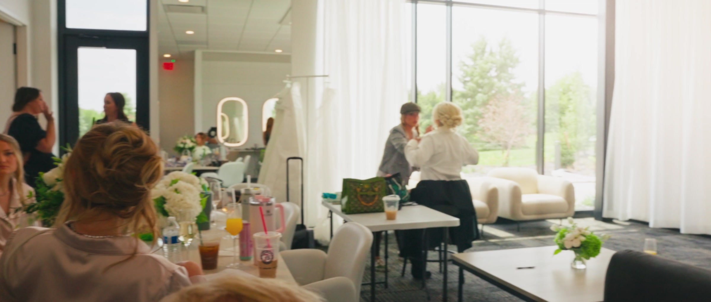 08-venue-5-twenty-two-bridal-suite-wedding-morning.jpg