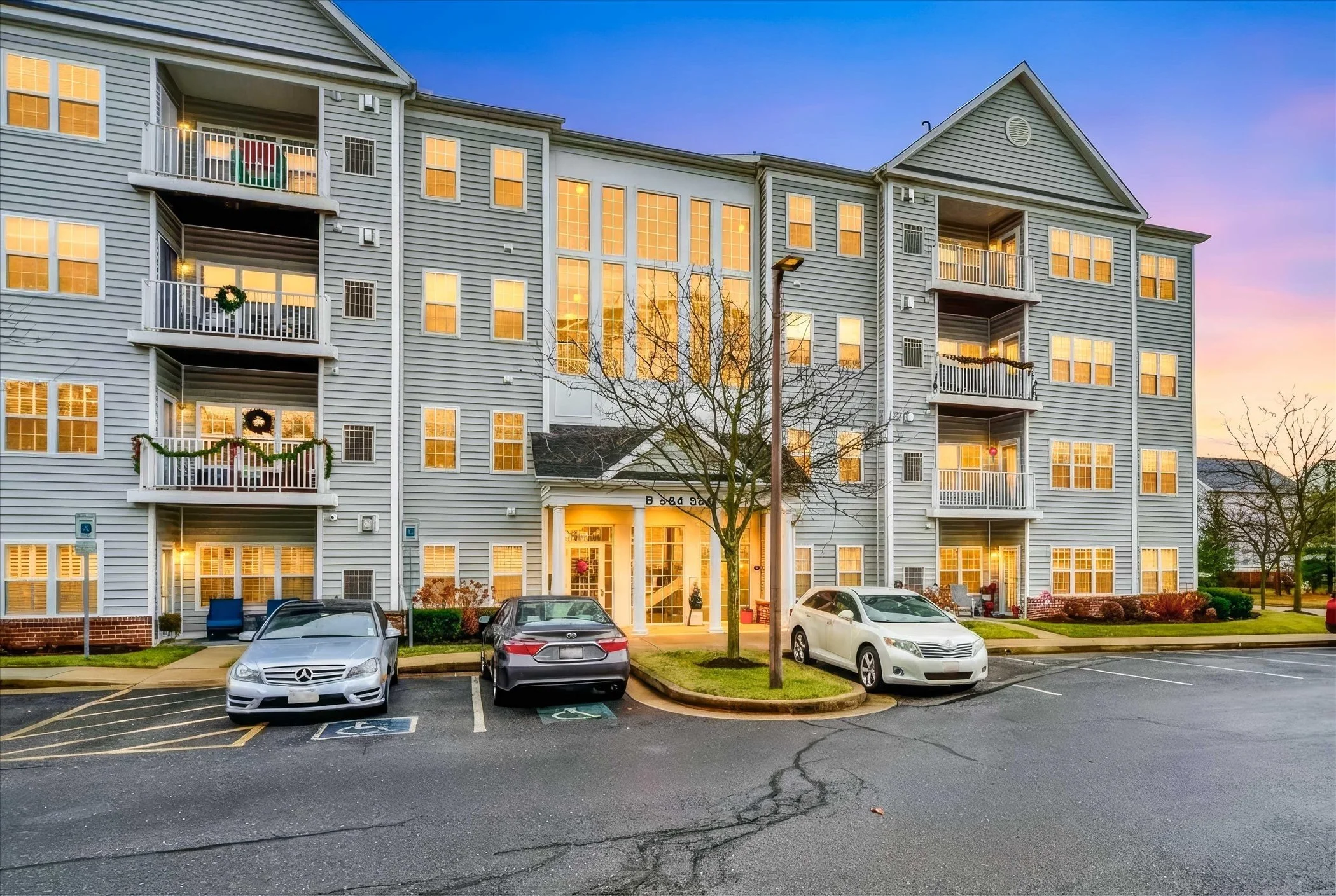 01-twilight_001 (1).jpg