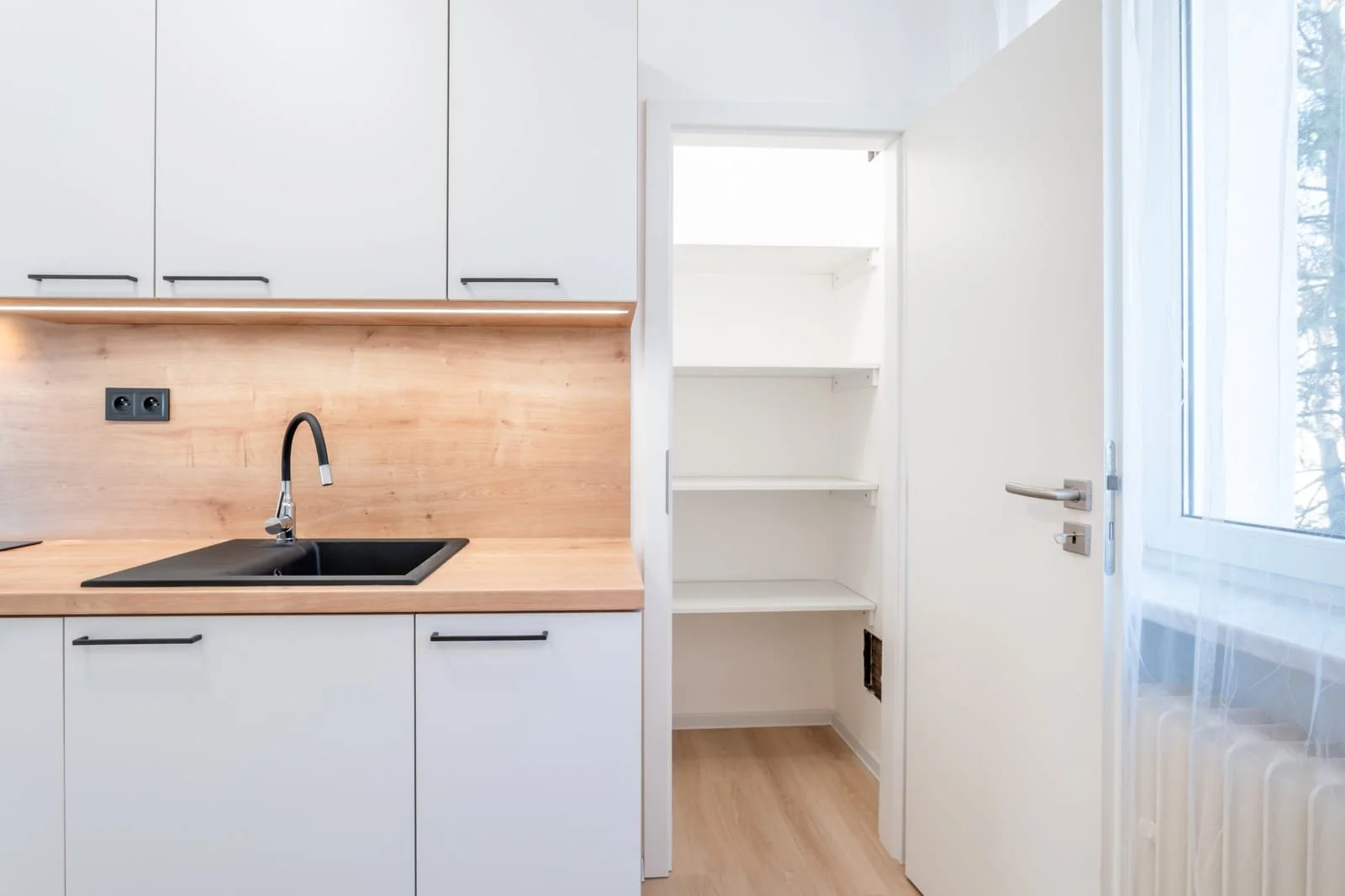 Custom Kitchen Pantry Solutions in Vancouver
