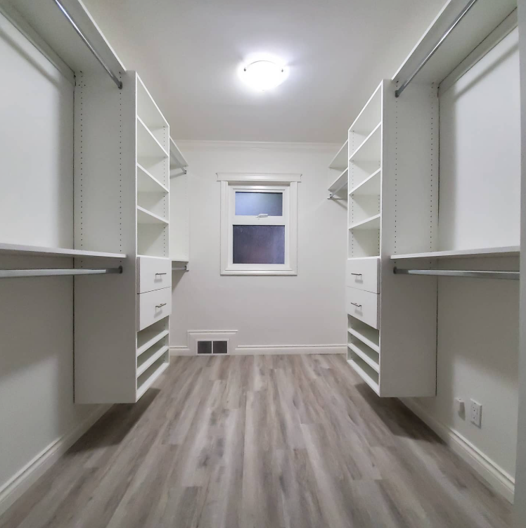 Custom Reach-in Closet in Vancouver, Burnaby or Richmond