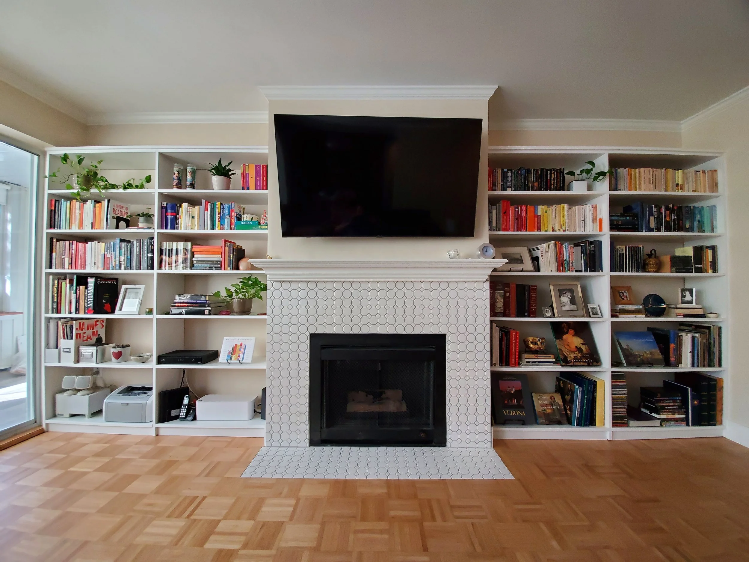 Custom bookshelves in Vancouver