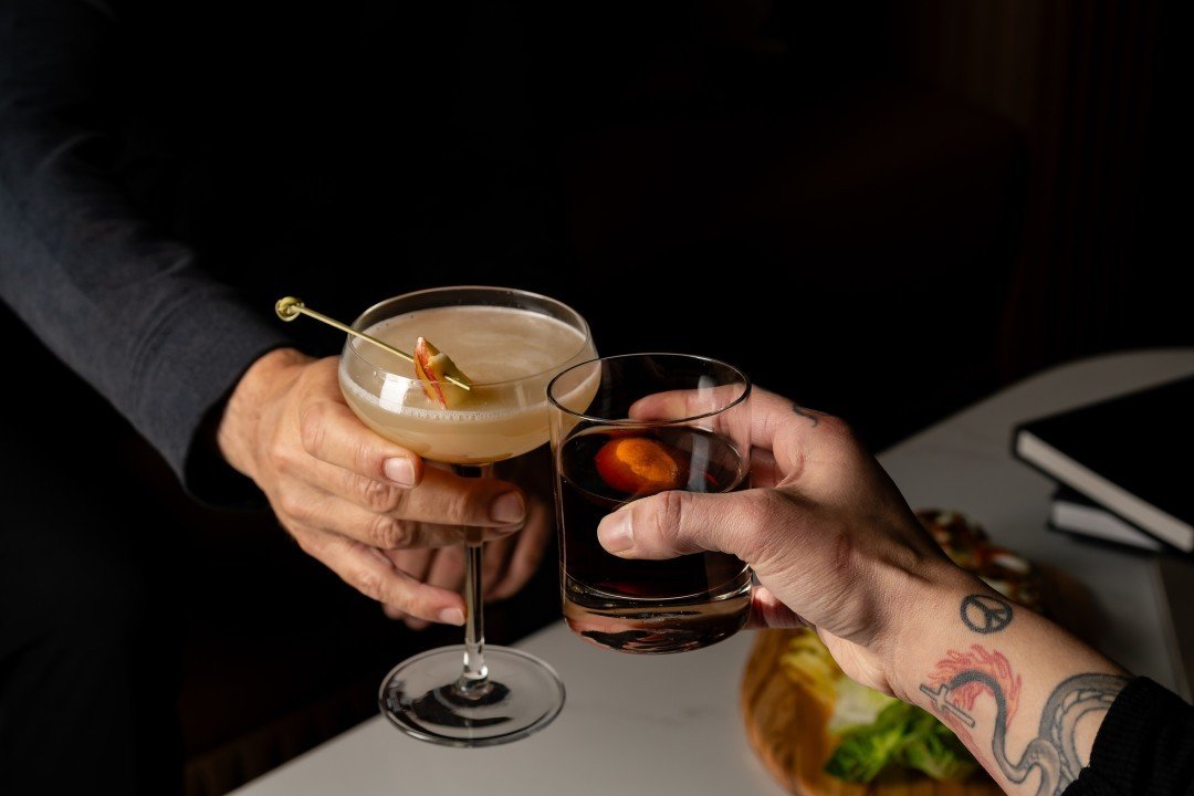 Travel Tuesday is here and we're teaming up with @HiltonRVA to bring you a 24-hour flash sale on an romantic RVA getaway!

Use the link in our bio to book now and enjoy:
❤️ specialty pricing on a junior suite
❤️ breakfast for two
❤️ $100 to Gather &a