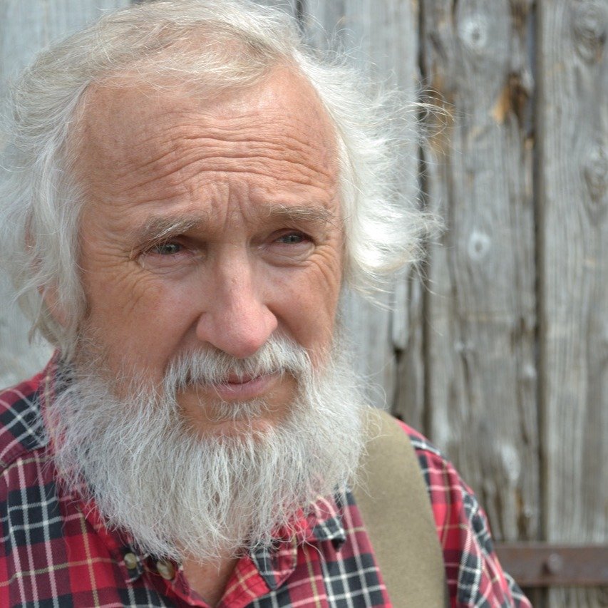 We are honored to be using the corn that Jack Lazor grew and bred at Butterworks Farm, Westfield, Vermont, the variety Early Riser, to make bourbon for the grain center in Ferrisburgh. Jack bred Early Riser corn to germinate in the cold soil of Vermo