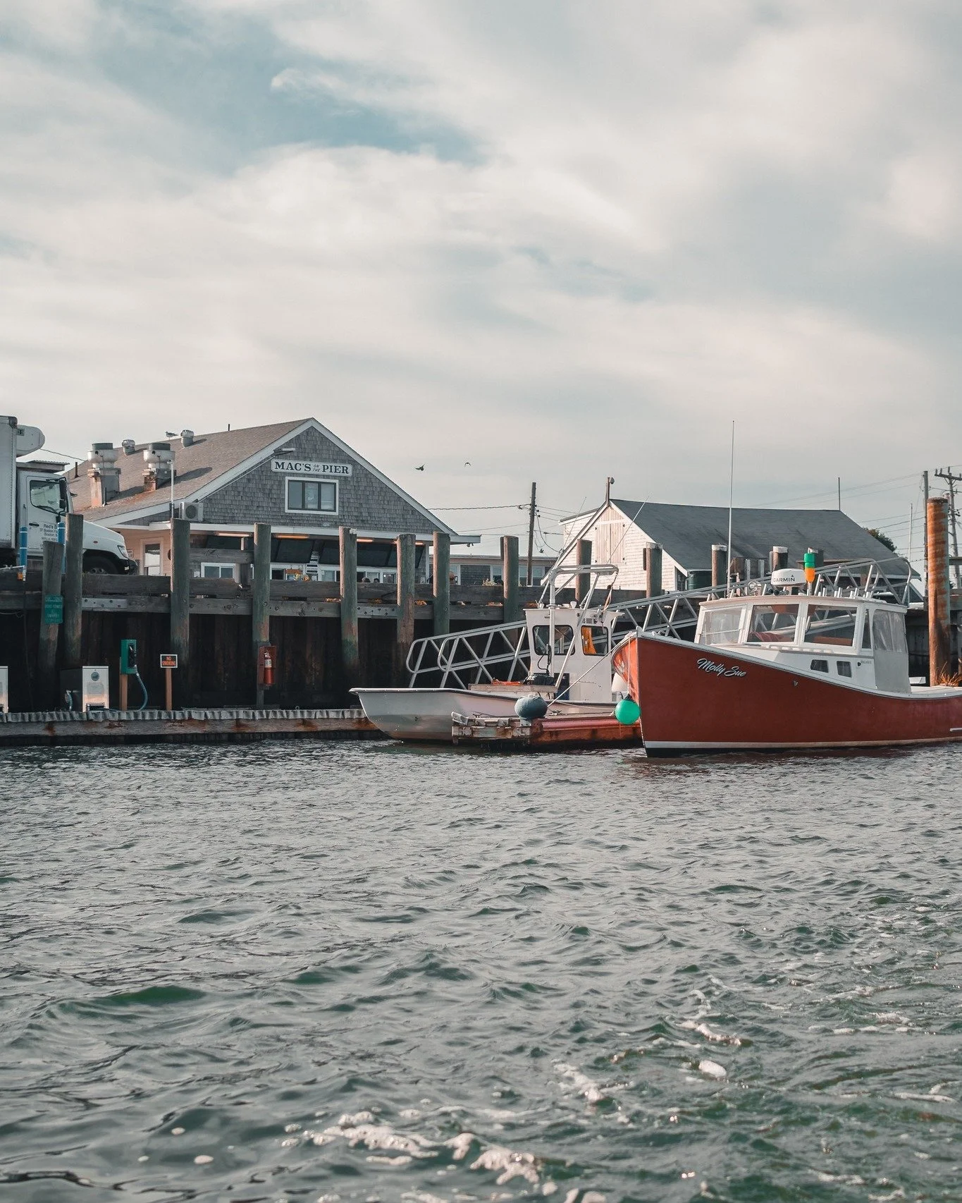 Wellfleet 🦪 &ldquo;An extremely diverse community with an intriguing history of an extraordinary nautical atmosphere.&rdquo;

For all things Wellfleet, visit www.provincetown.com/wellfleet

#Wellfleet #Truro #Provincetown #OuterCape #CapeCod